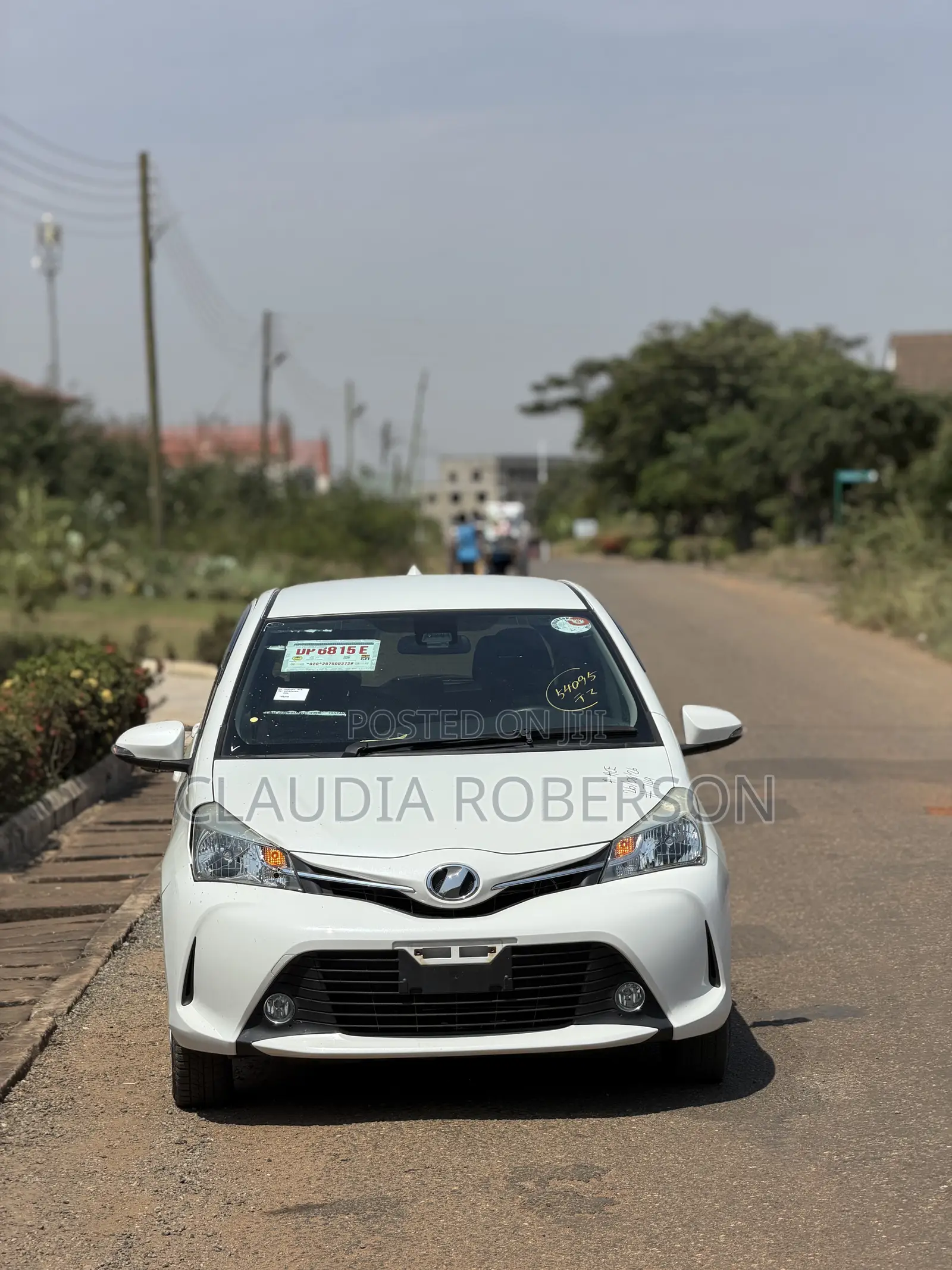 Toyota Vitz 1.3 AWD 5dr 2016 Pearl
