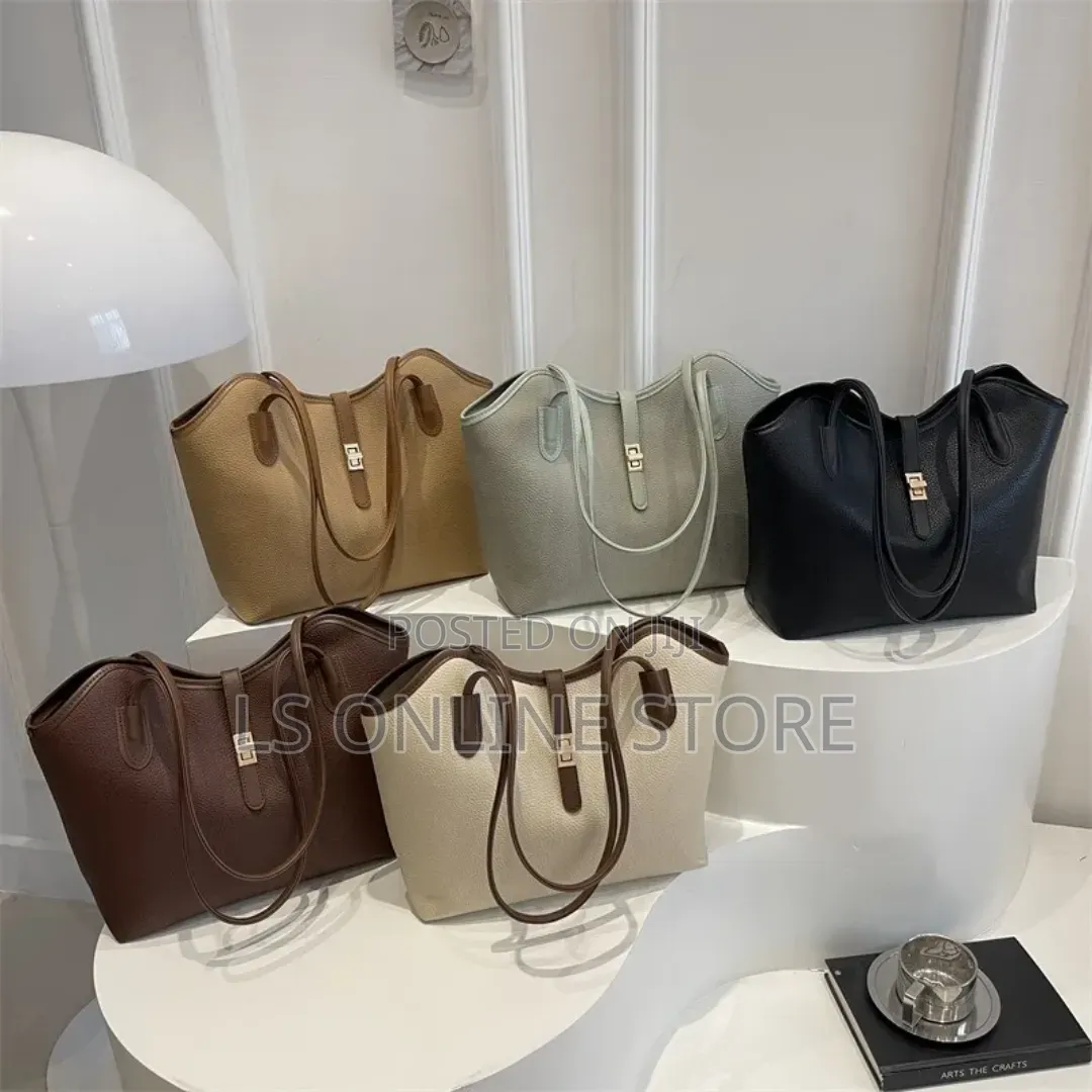 Spacious Tote Bag