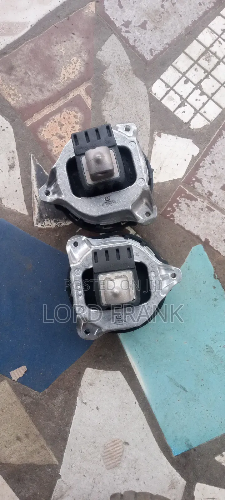 BMW G30 Engine Seat