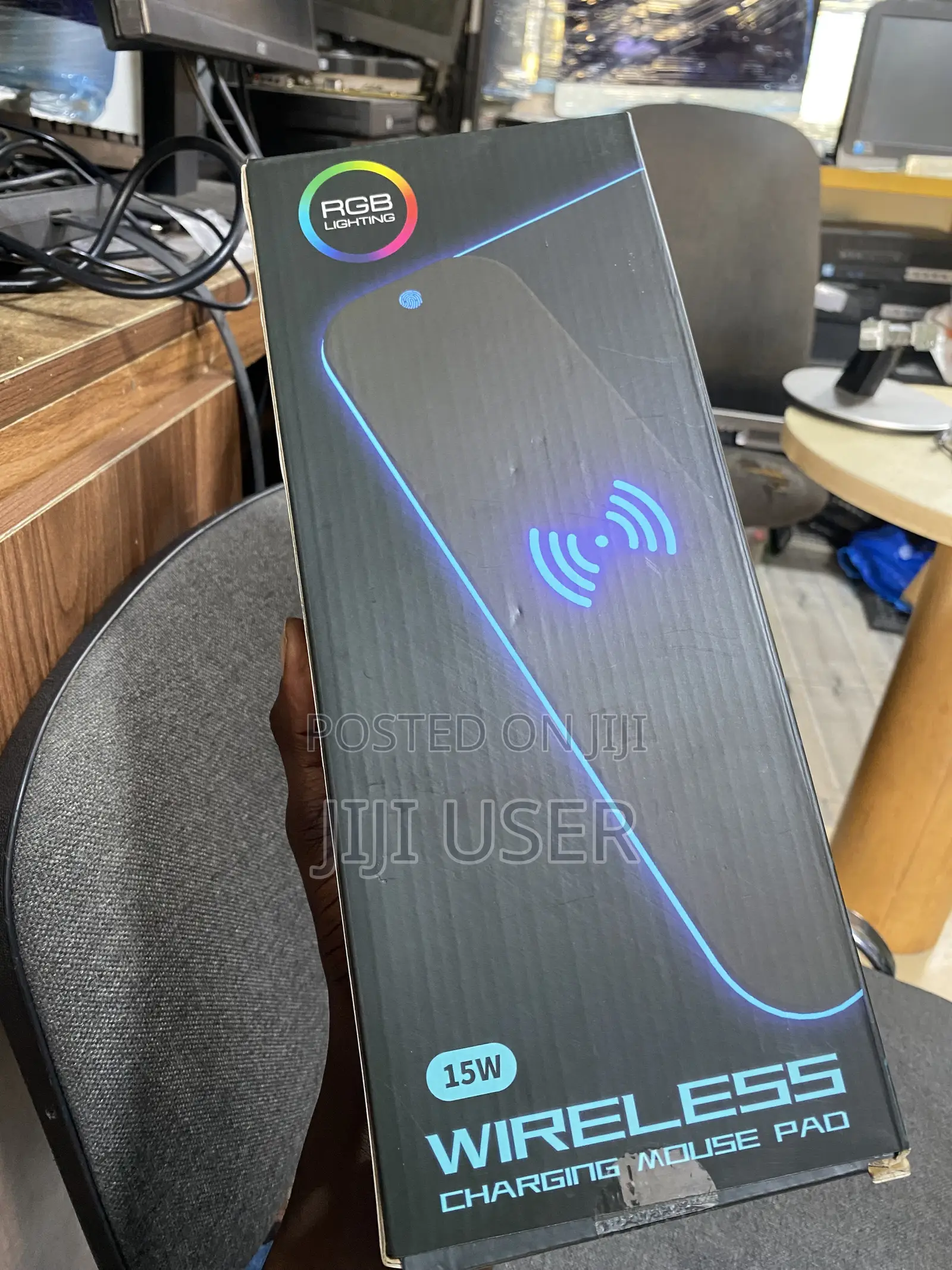 GIM Wireless Charging RGB Gaming Mouse Pad 15W, LED Mouse Mat