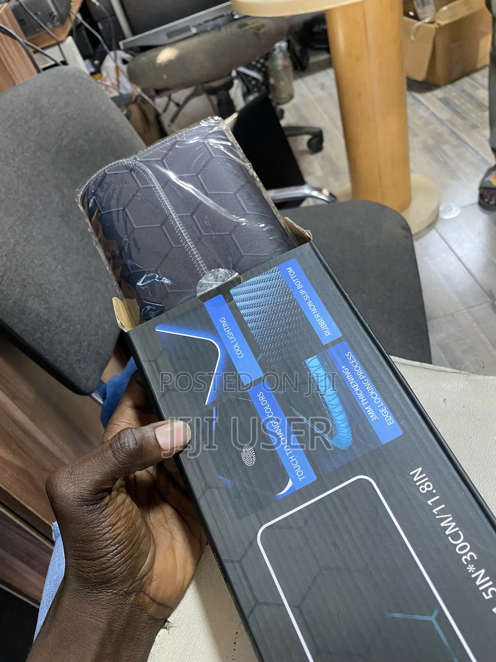 GIM Wireless Charging RGB Gaming Mouse Pad 15W, LED Mouse Mat