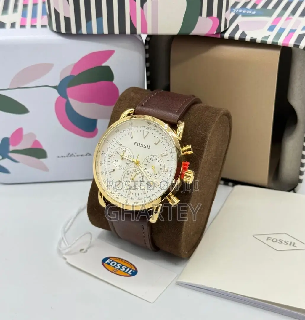 Fossil Men’s Chronograph Watch – Classic Leather Edition
