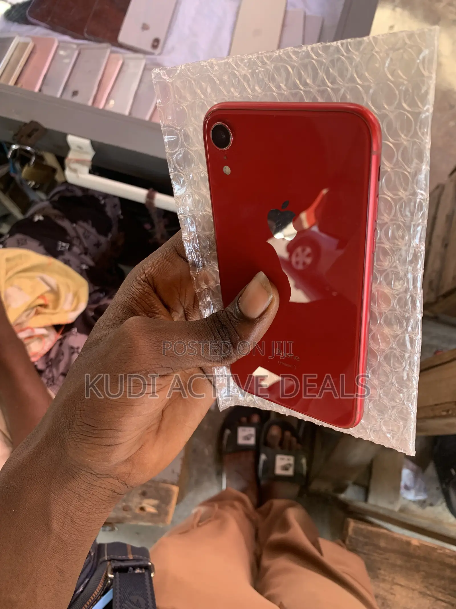 Apple iPhone XR 64 GB Red