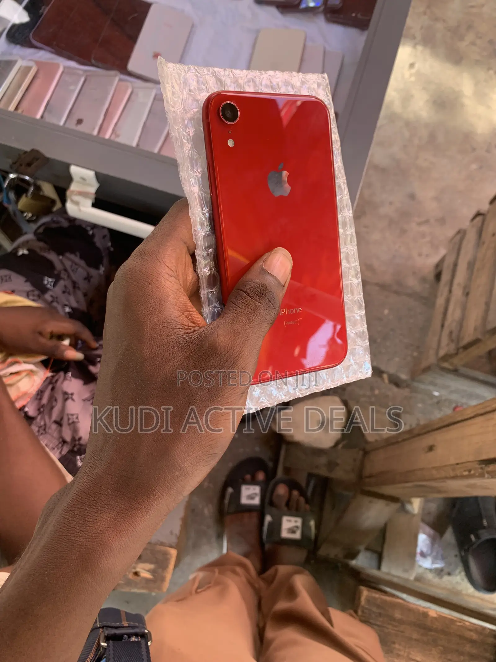 Apple iPhone XR 64 GB Red
