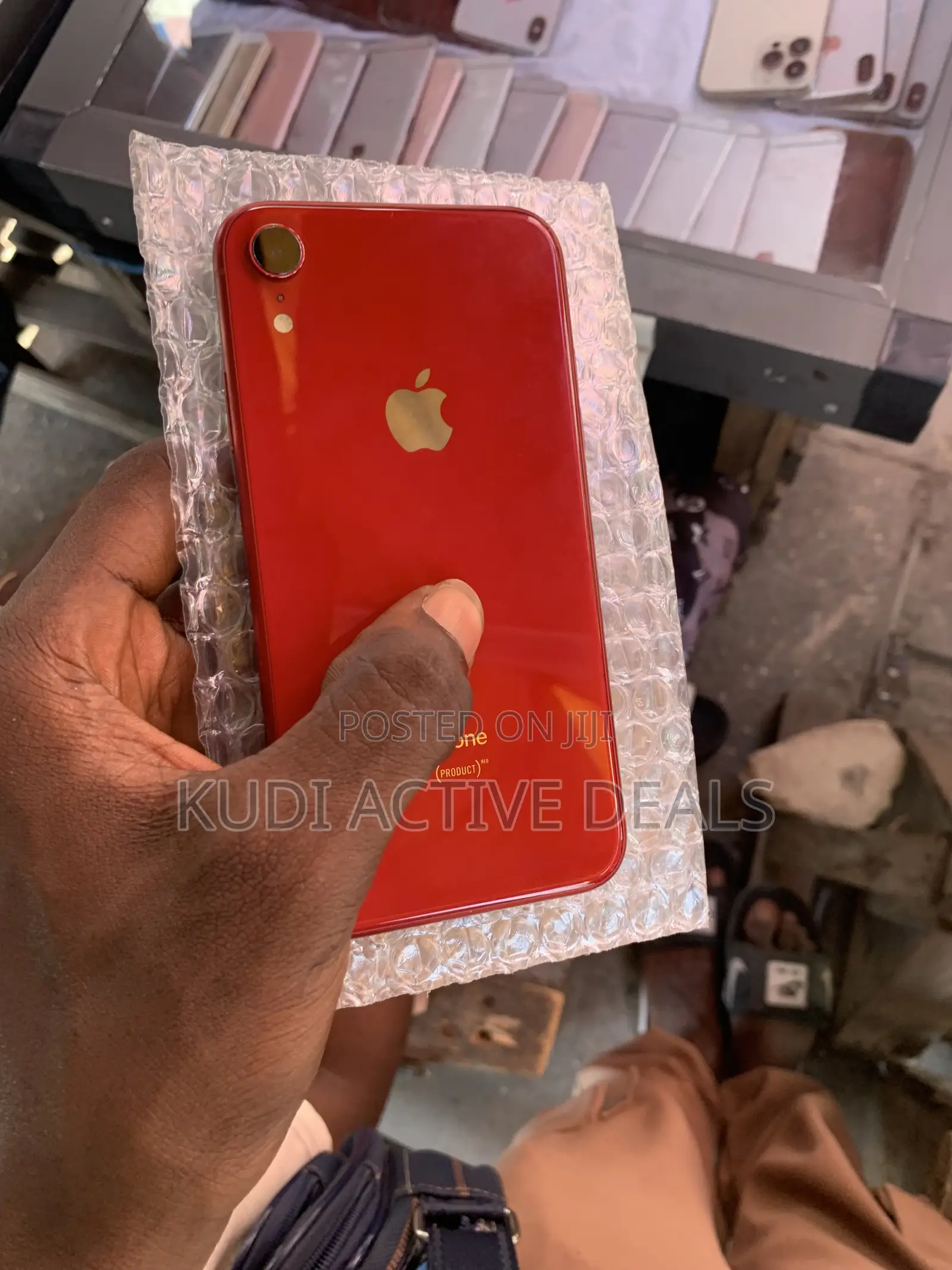 Apple iPhone XR 64 GB Red