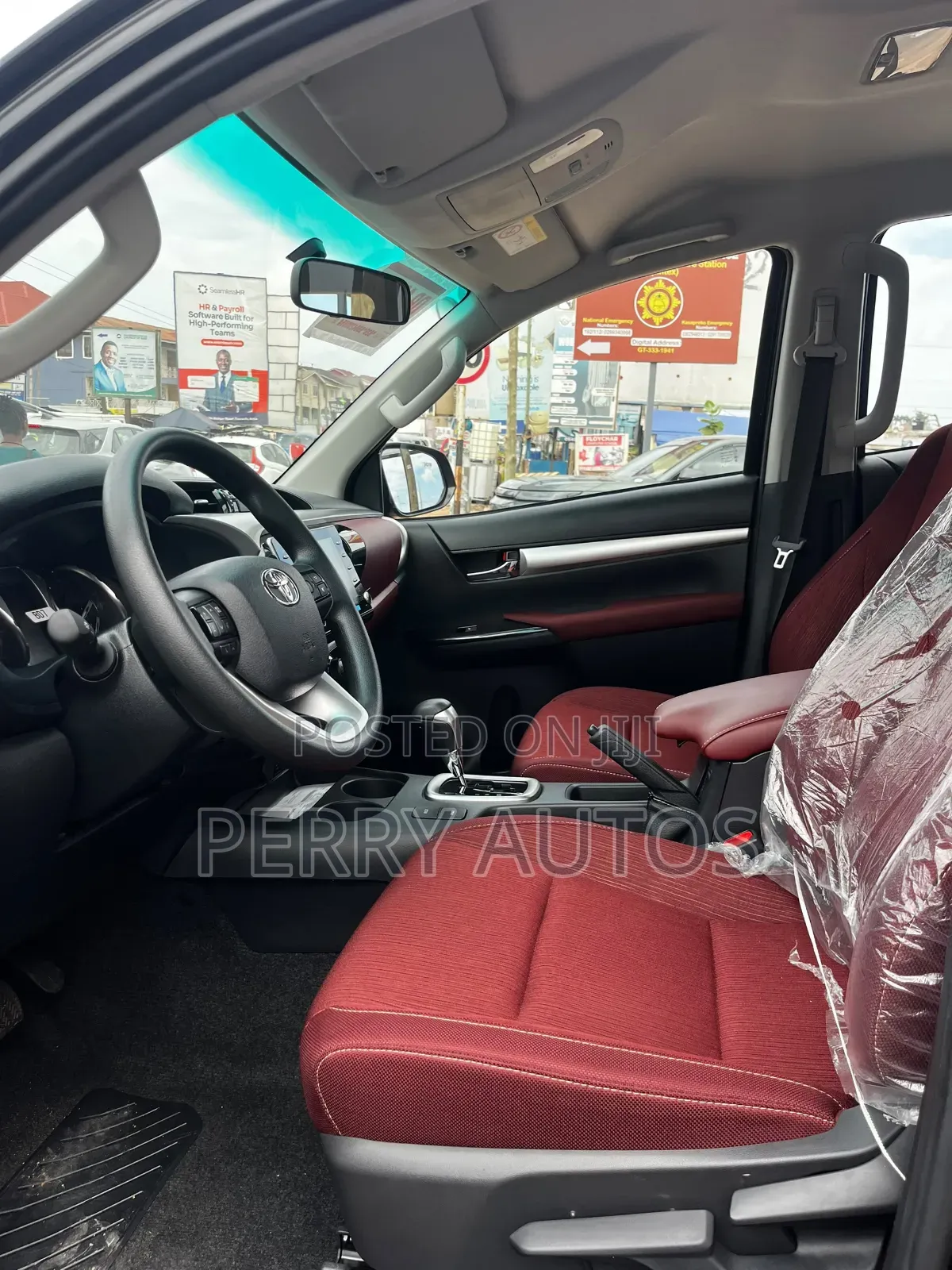 New Toyota Hilux 2025 Black