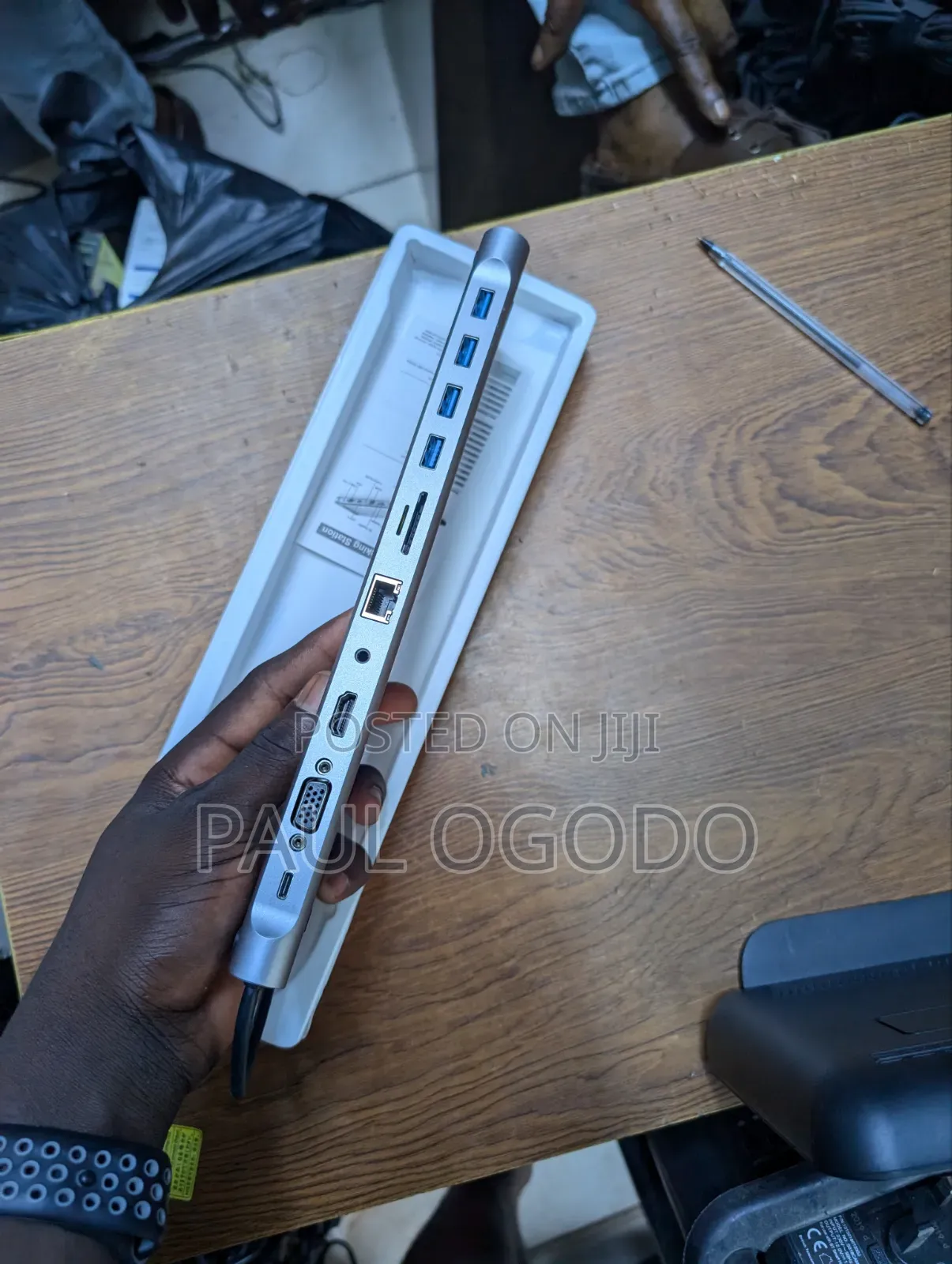 11in1 Adapter