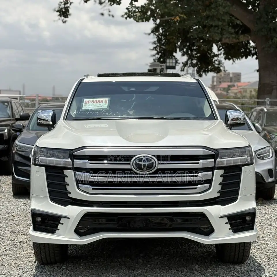 Toyota Land Cruiser 2024 White