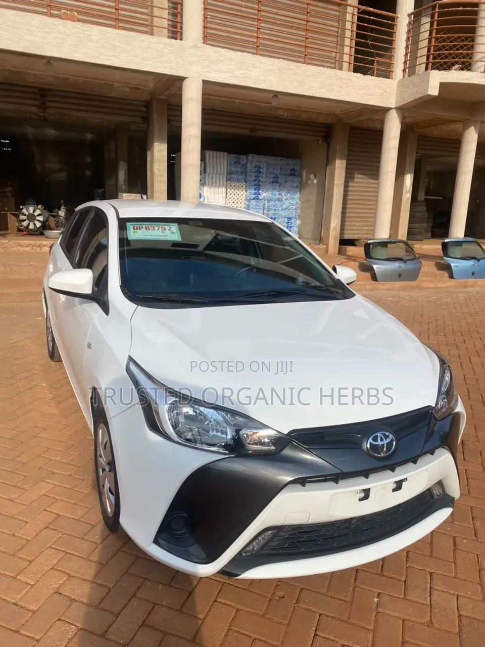 Toyota Yaris 2019 White
