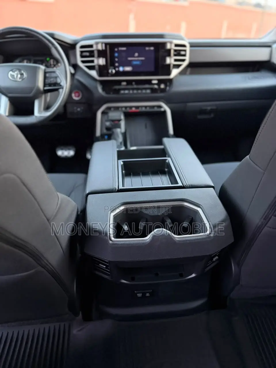 Toyota Tundra 2024 Red