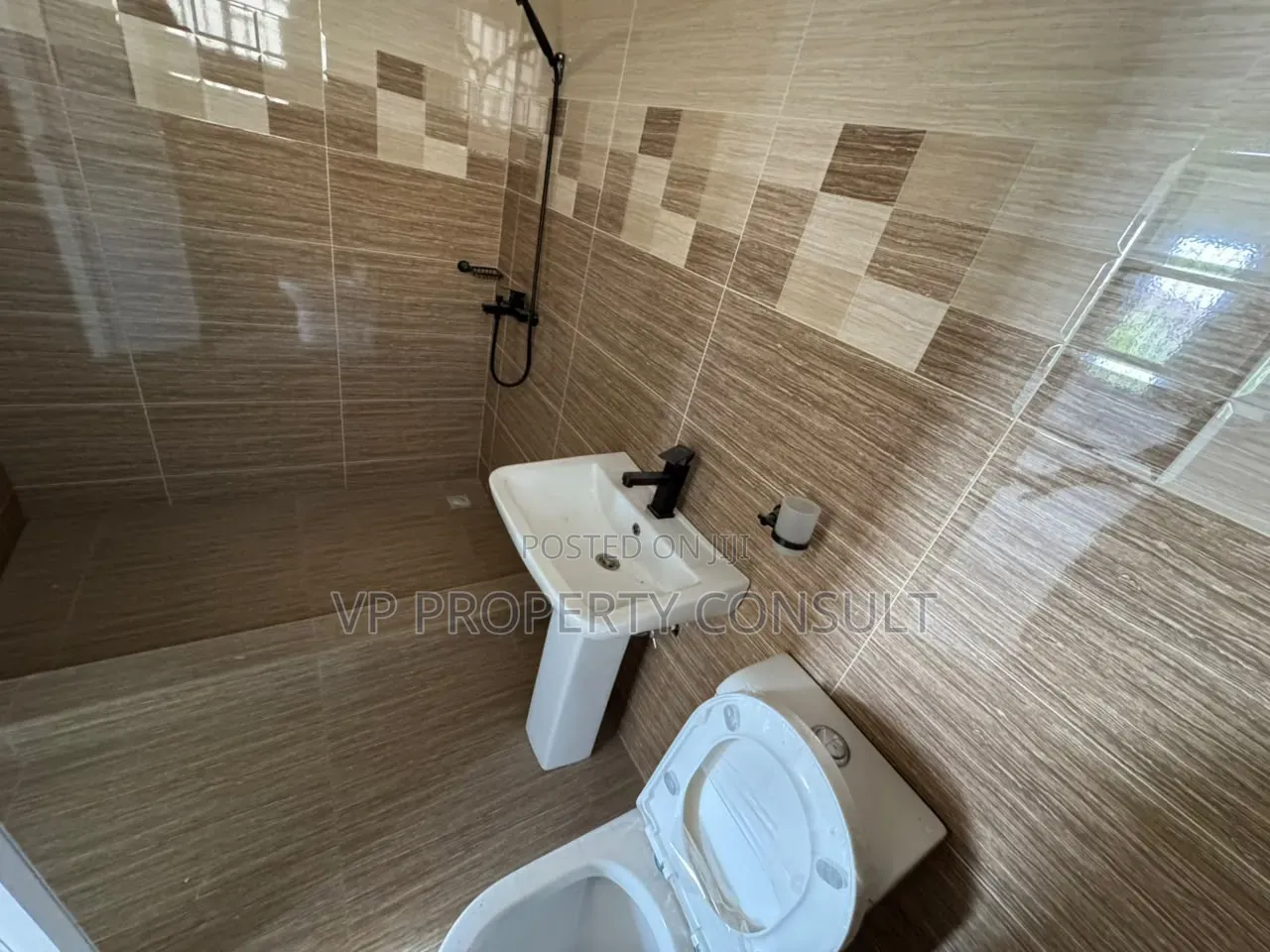 2bdrm Apartment in Ghana Flag for rent
