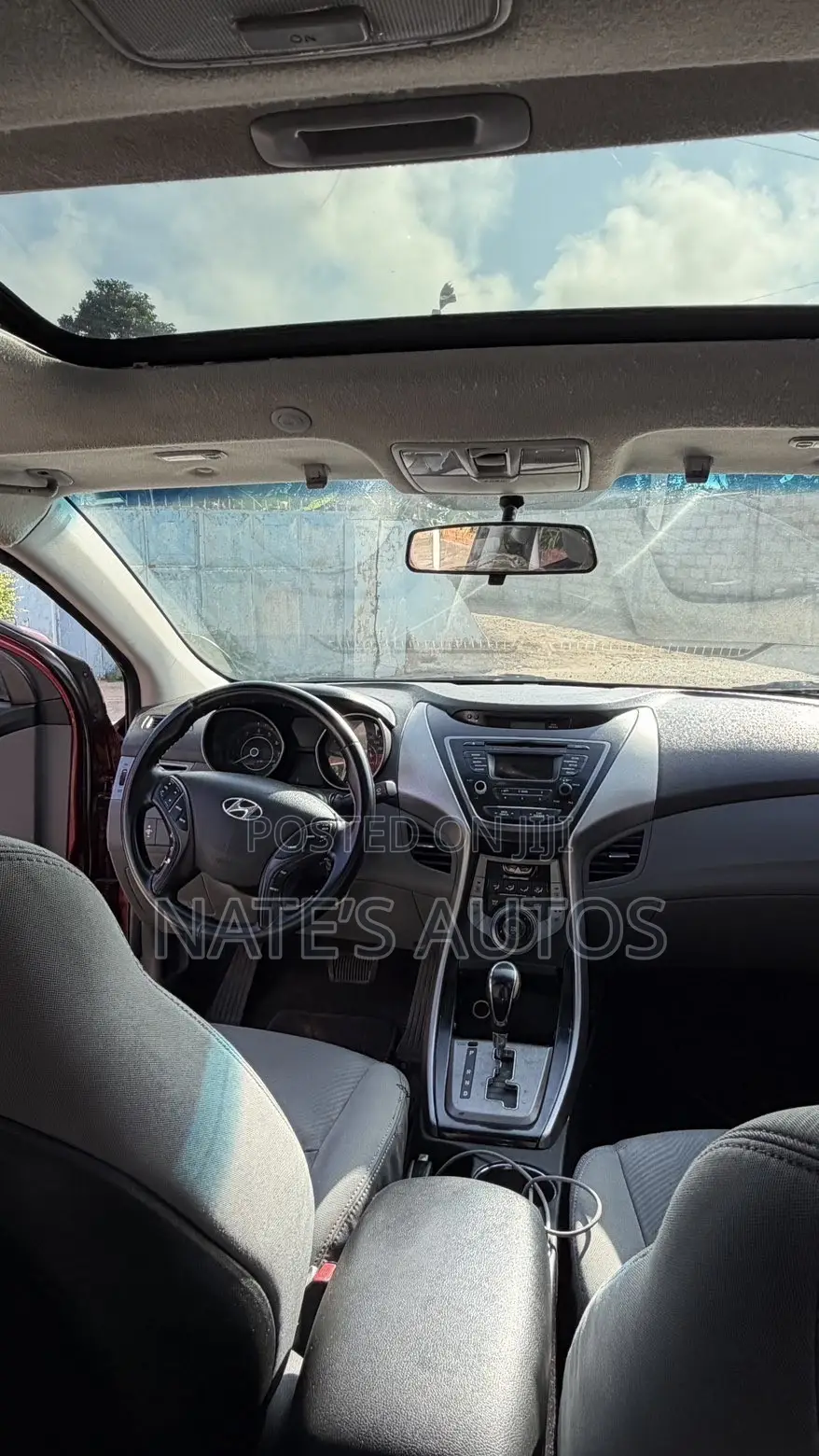 Hyundai Elantra Limited Sedan FWD (1.8L 4cyl 6A) 2013 Red