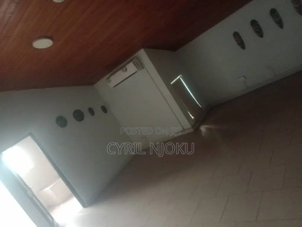 Furnished 10bdrm House in Ghana Link Area for rent