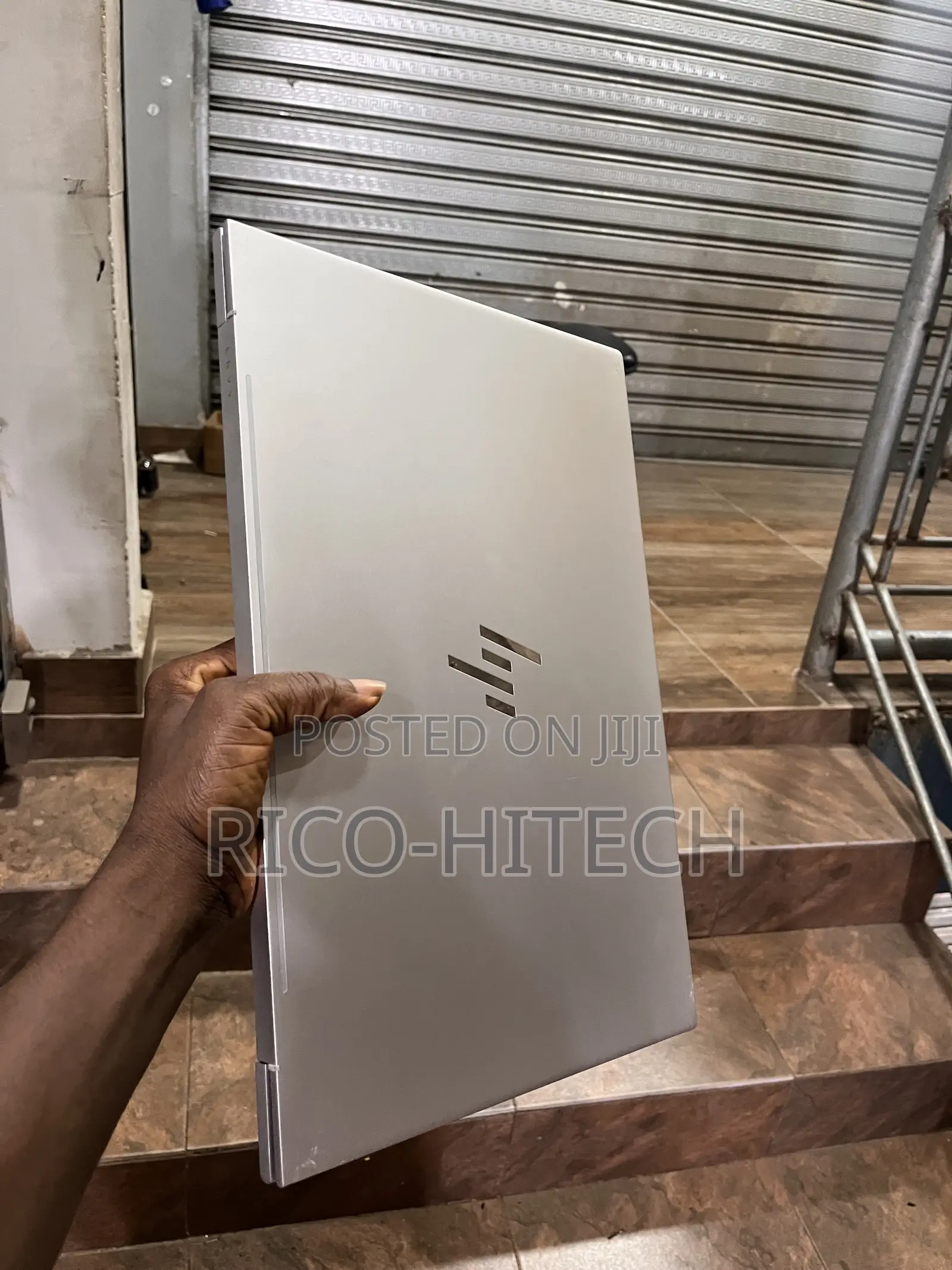 New Laptop HP Envy 17 16GB Intel Core i5 SSD 512GB