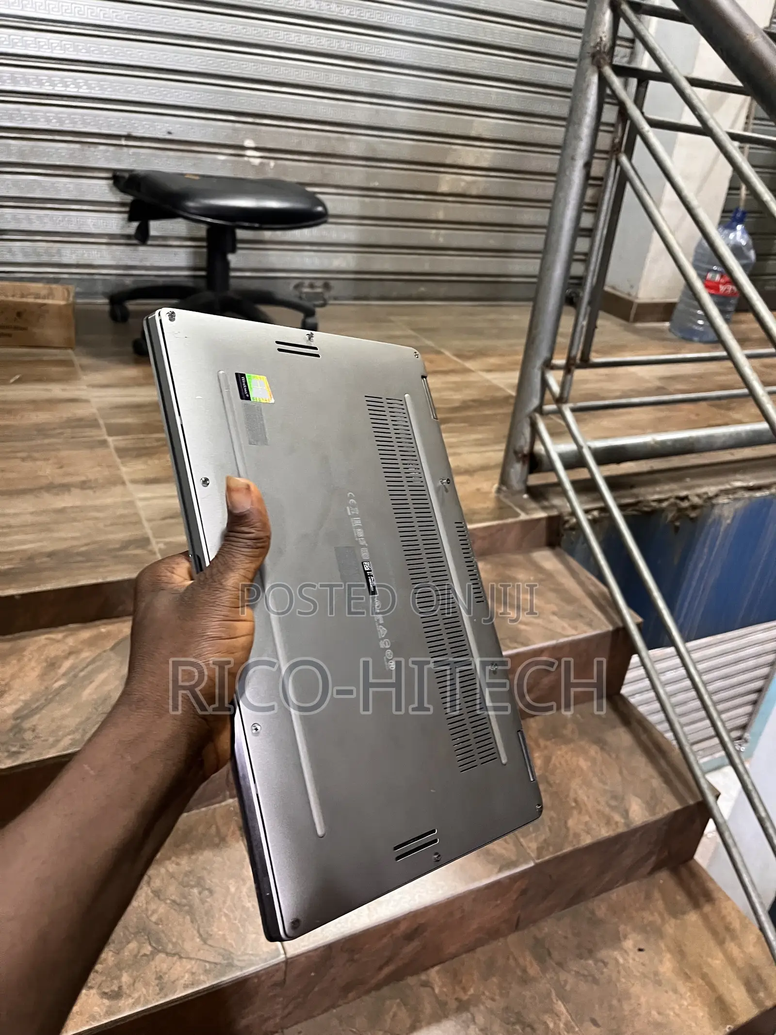 Laptop Dell Latitude 7400 2-in-1 16GB Intel Core i7 SSD 512GB