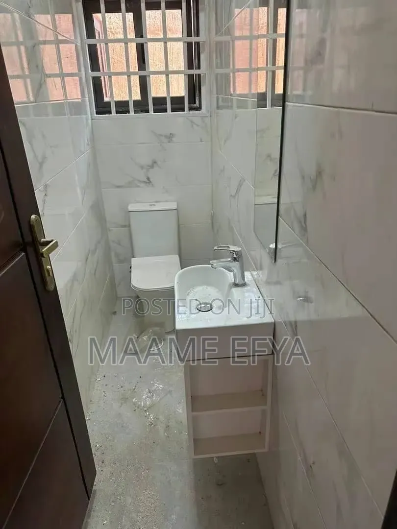 2bdrm House in Community 20, Accra Metropolitan for rent