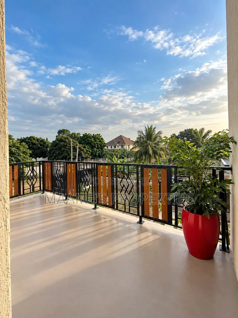3bdrm Duplex in Oyarifa Mall Area for rent