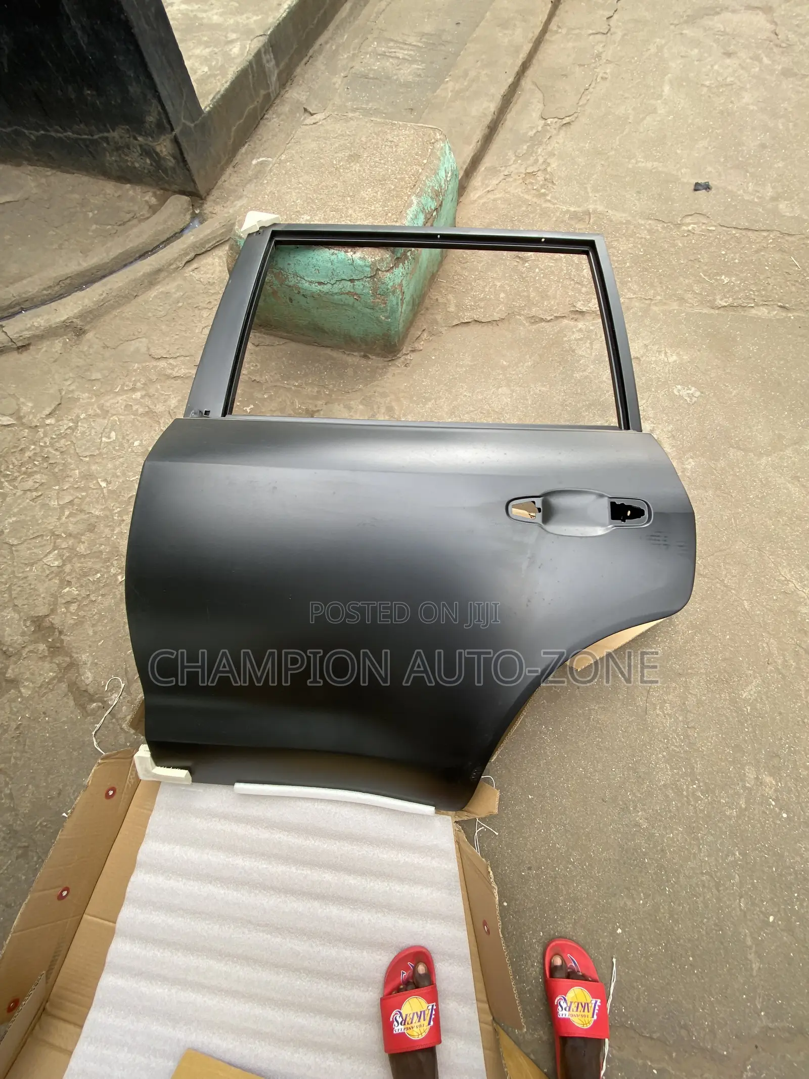 Lexus LX 570 2016-2018-2018-2019-2020 Front and Back/Rear Empty Doors