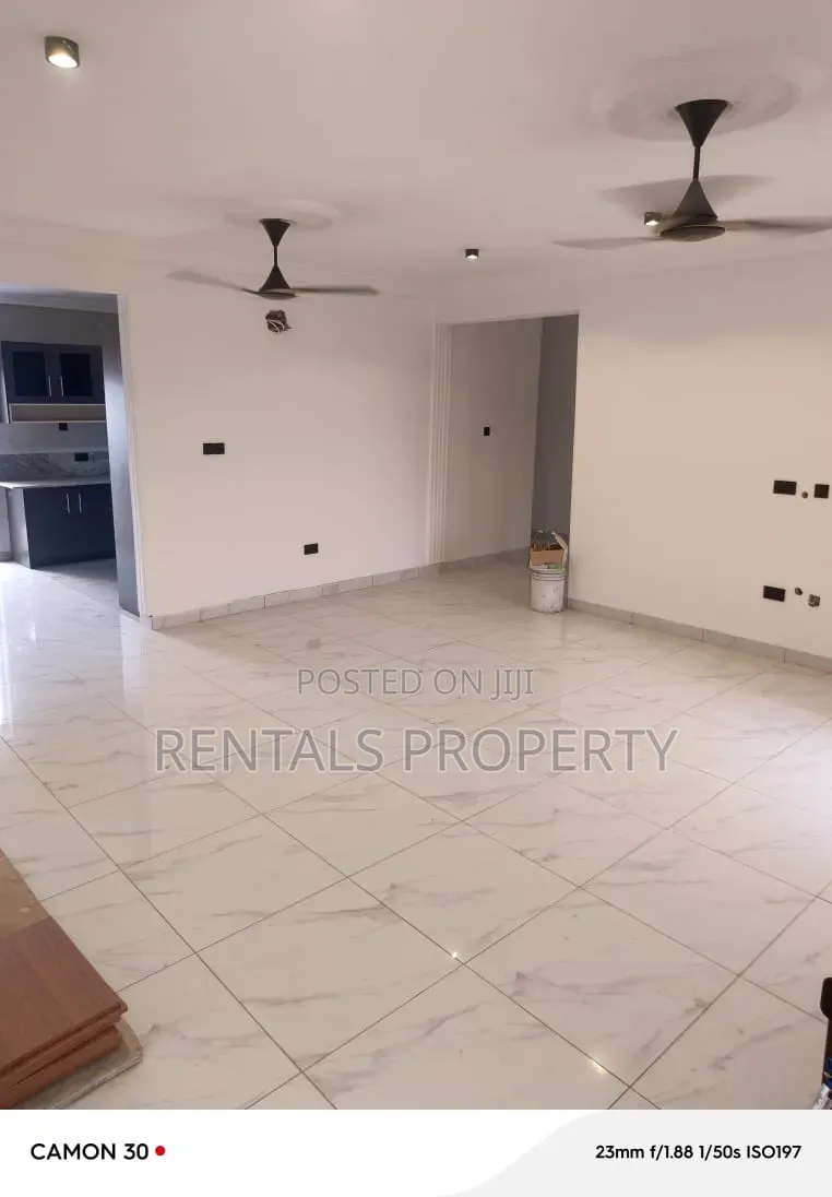 1bdrm Block of Flats in Agbogbo, Cemetery Area for rent