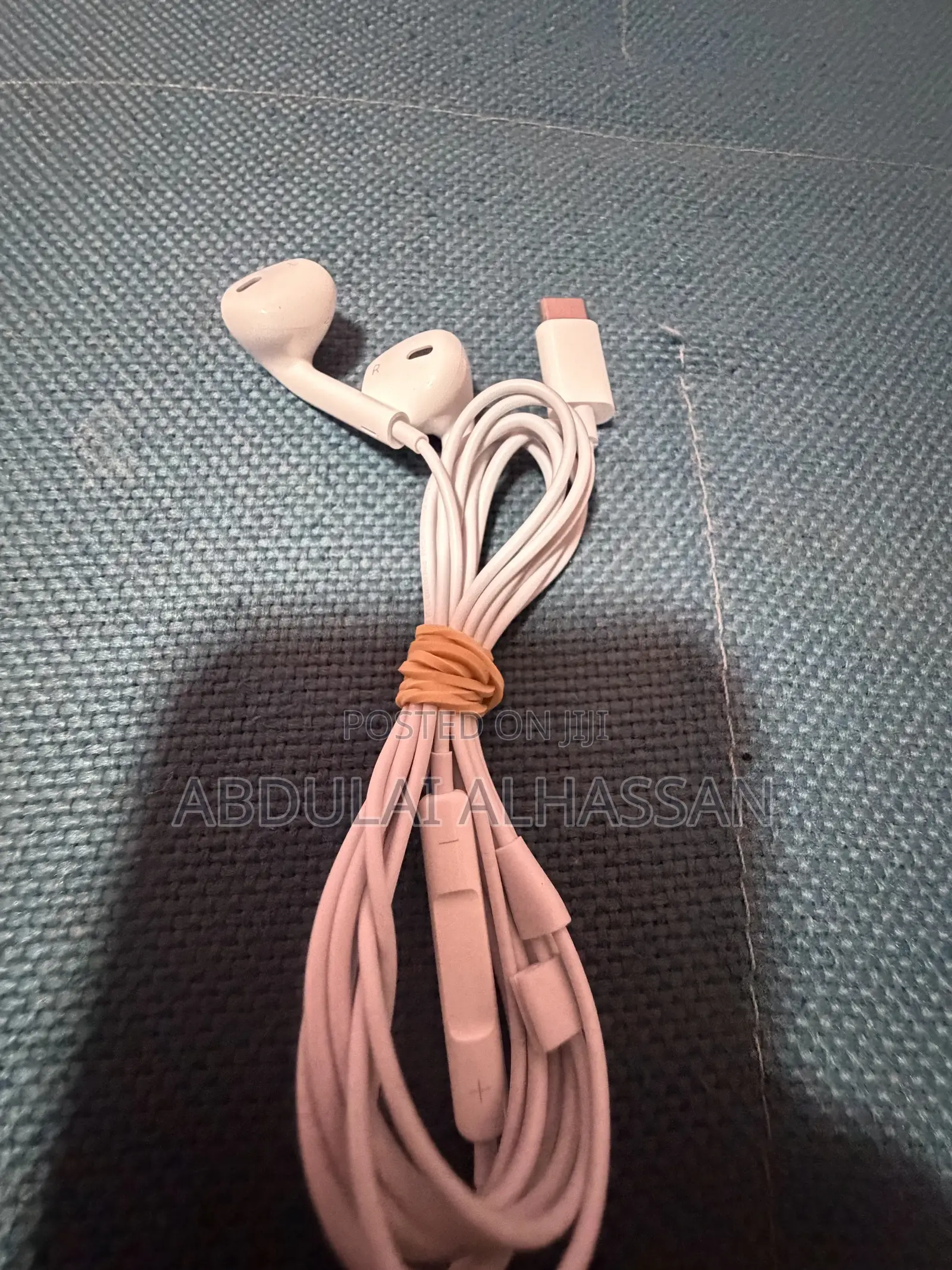 Genuine Apple EarPods USB-C