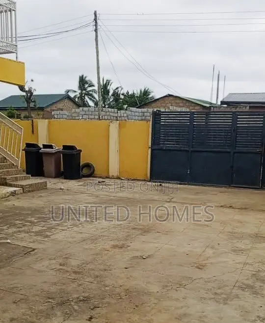 6 Units Chamber and Hall and 2 Bedrooms for Sale