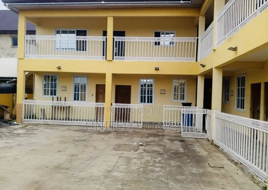 6 Units Chamber and Hall and 2 Bedrooms for Sale