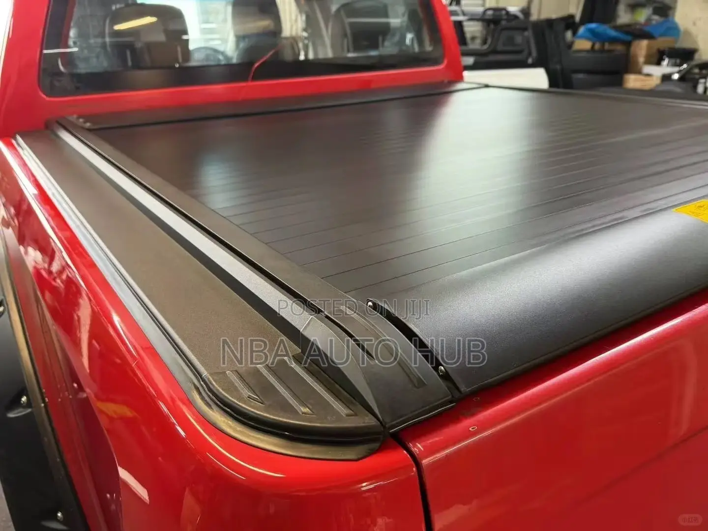 Toyota Tacoma Retractable Bucket Bed Cover(roller)
