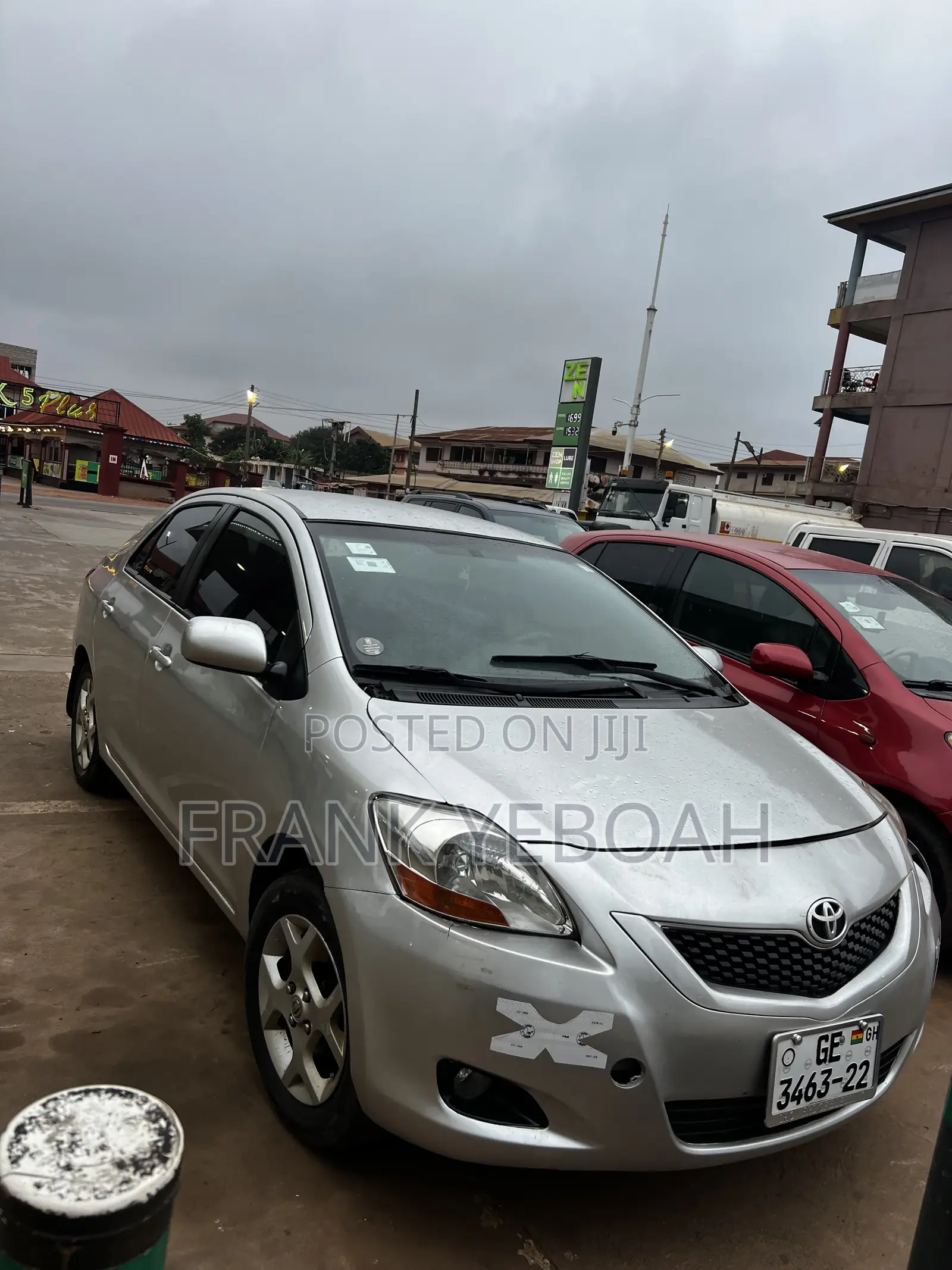 Toyota Yaris 2010 Gray
