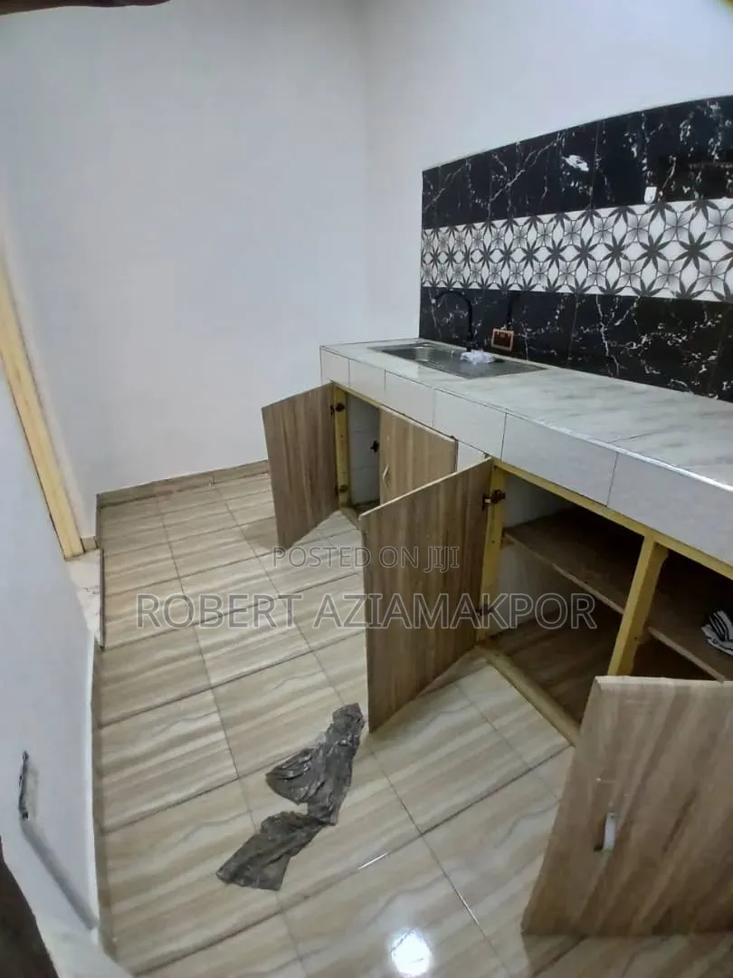 1bdrm Apartment in Ultimate Estate, School Area for rent