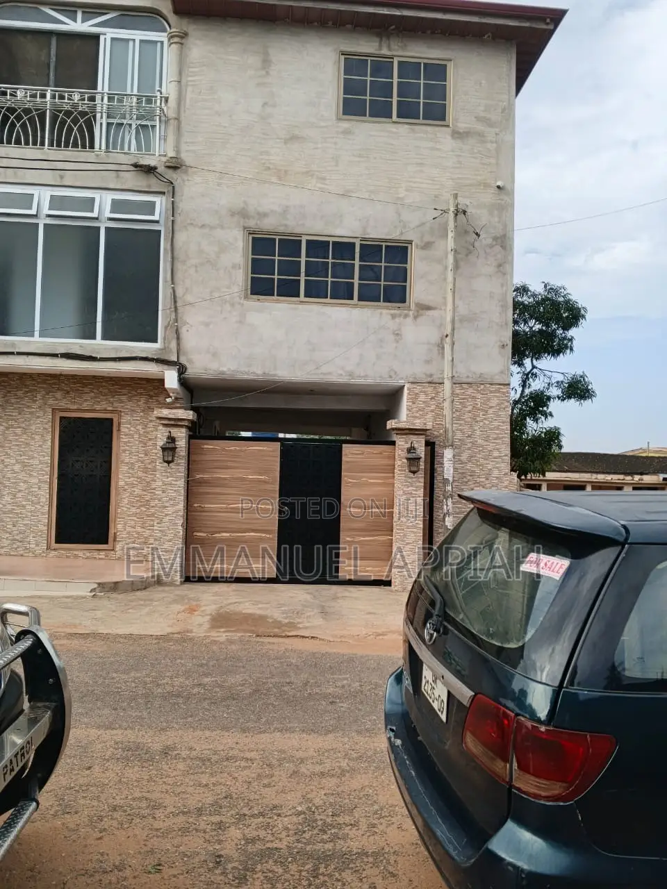 Apartment and Stores for Sale at Darkuman