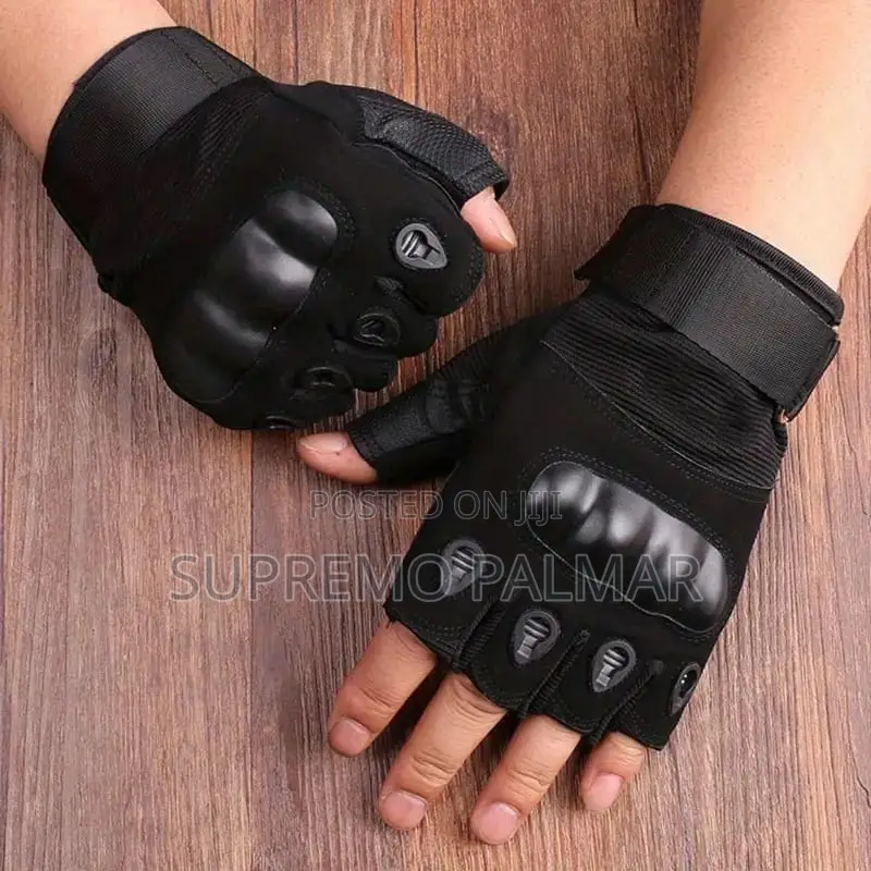 Gym Gloves – Fingerless Knuckle Protection