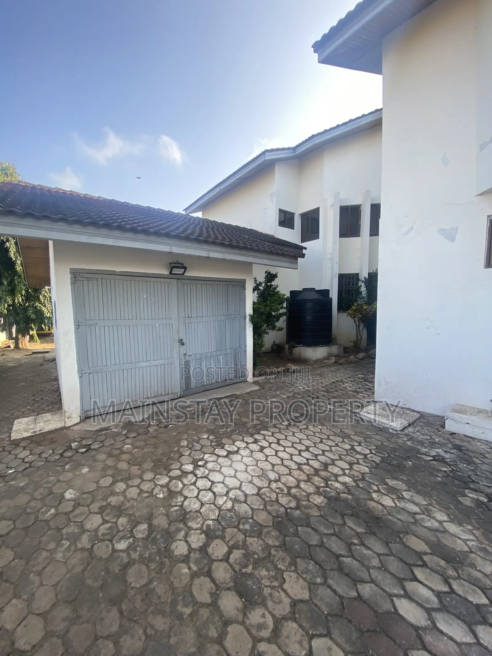 7bdrm House in Mainstay Estates, Airport Residential Area for rent