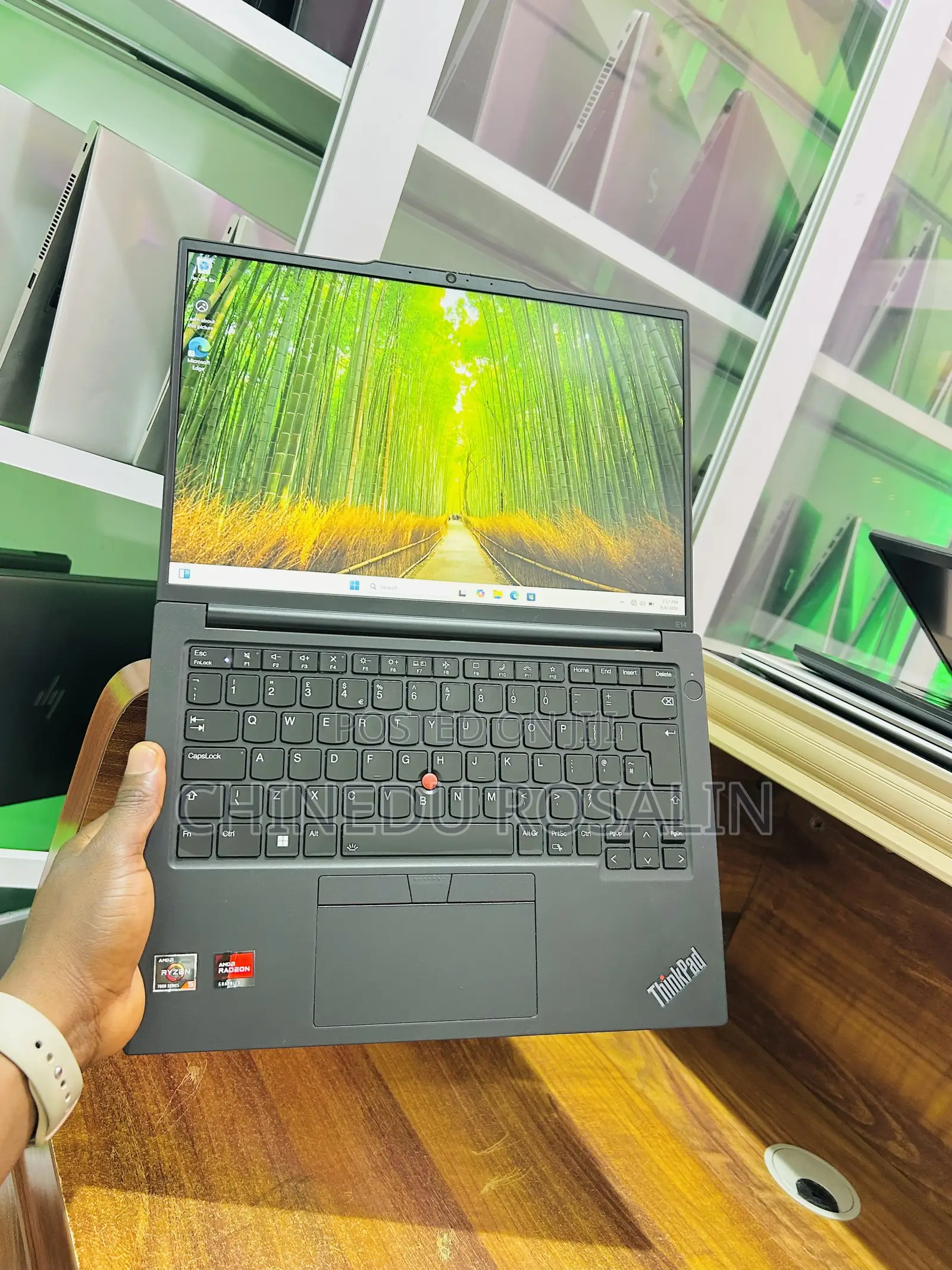 Laptop Lenovo ThinkPad E14 Gen 5 16GB AMD Ryzen 5 SSD 256GB