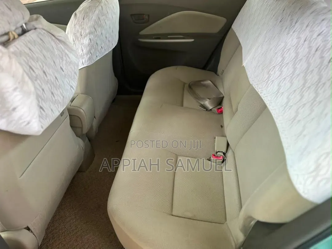 Toyota Belta 2012 Green