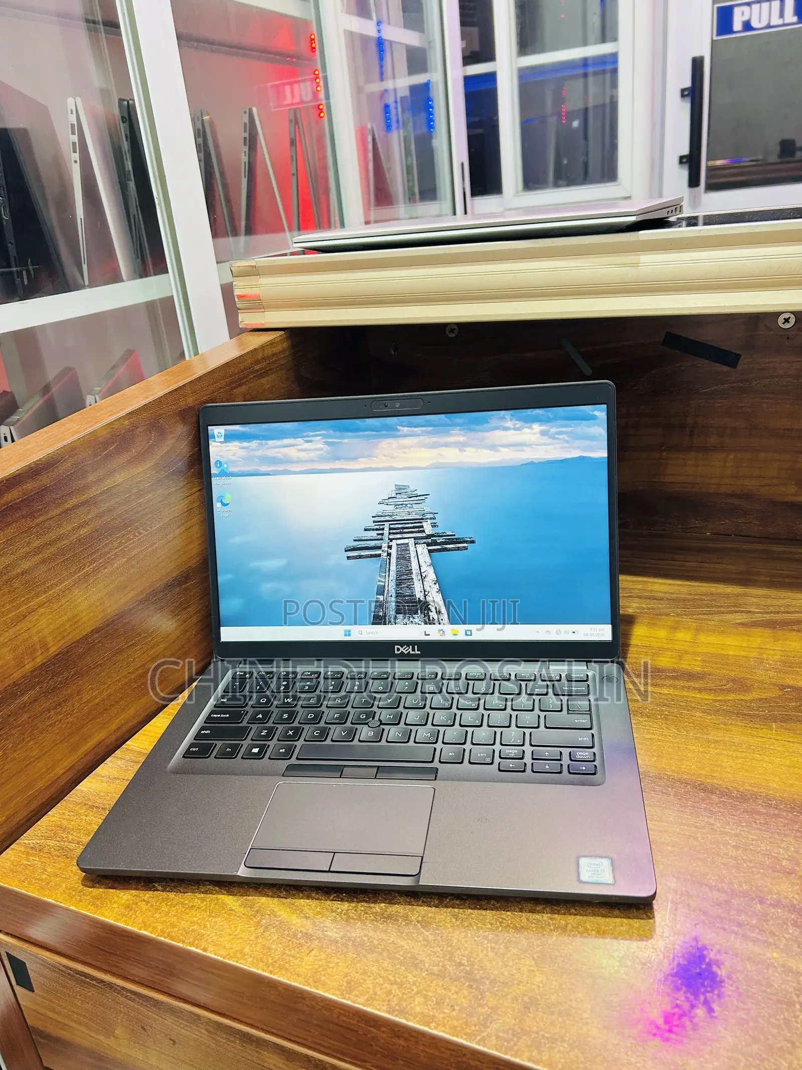 Laptop Dell Latitude 5400 8GB Intel Core i7 SSD 256GB