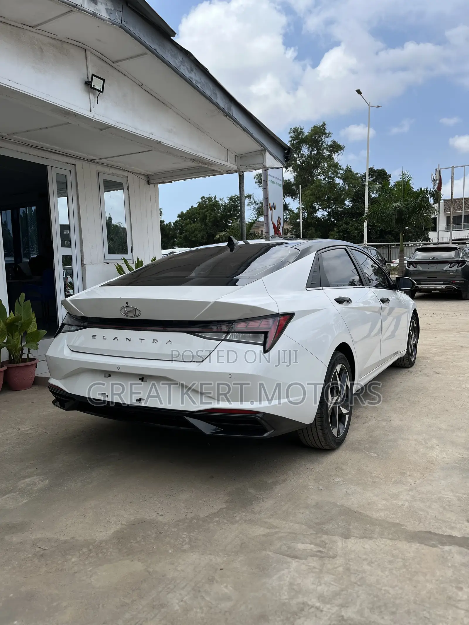 Hyundai Elantra SEL 2023 White