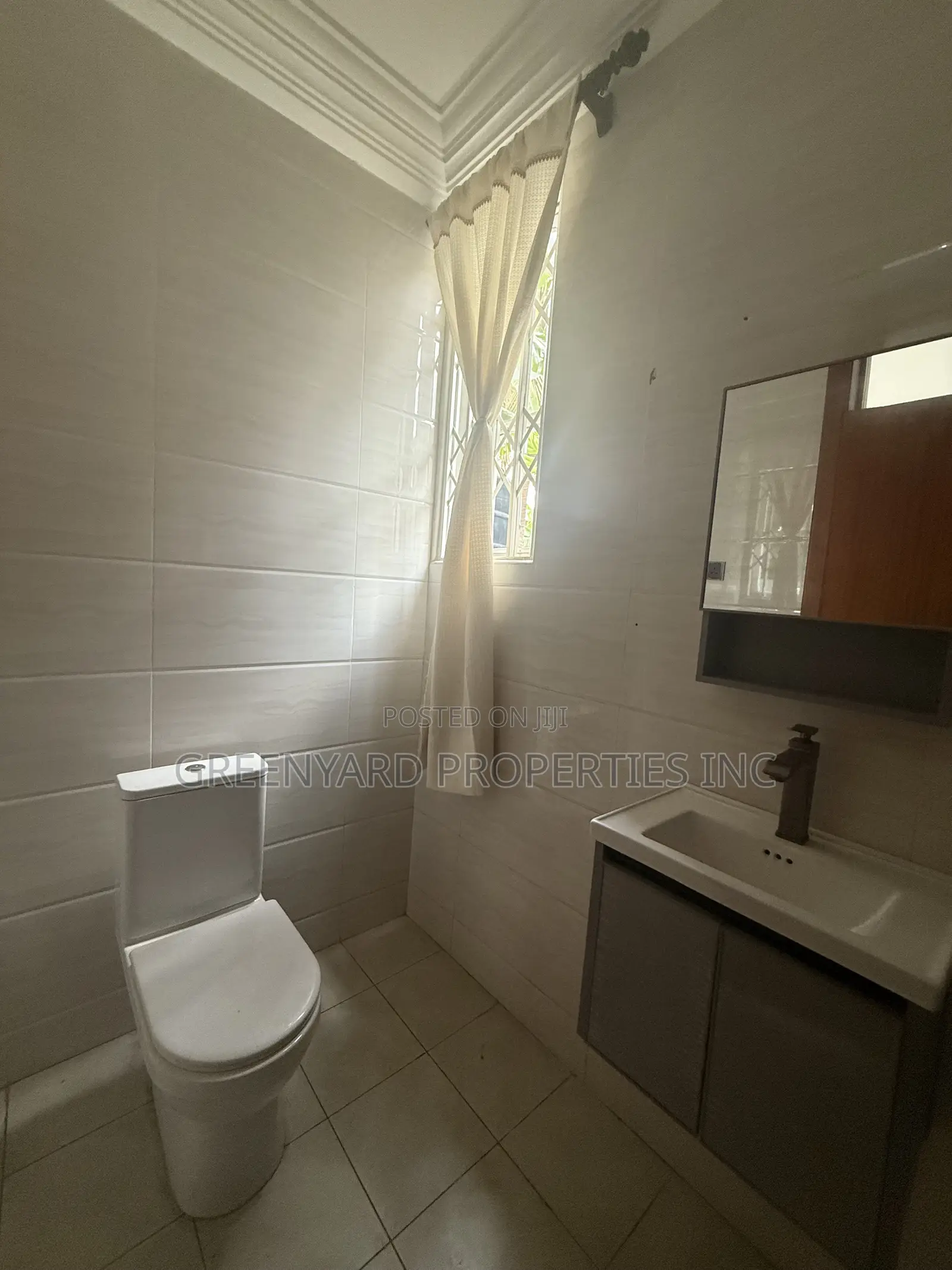 3bdrm Apartment in Mempasem, East Legon for rent