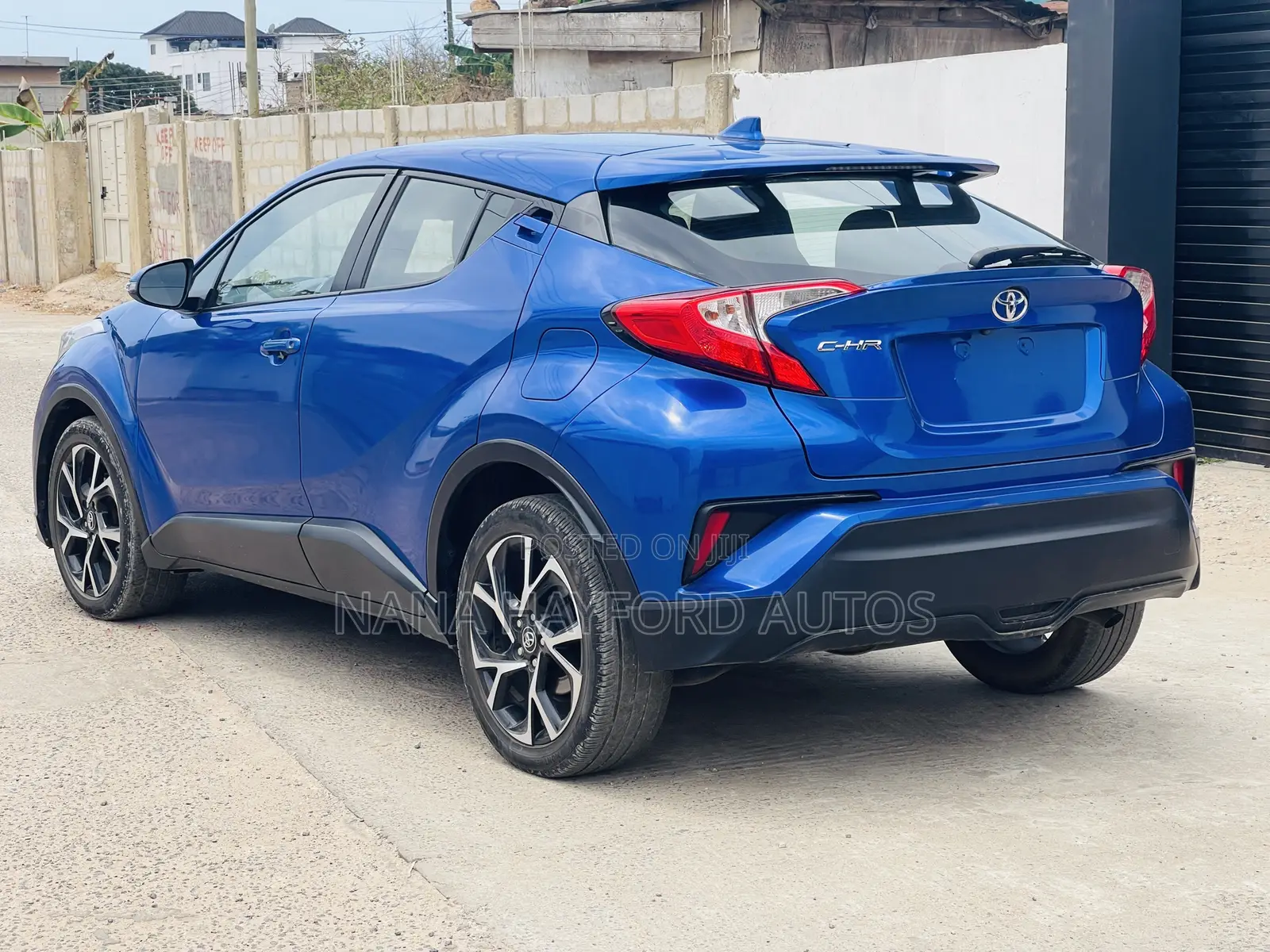 Toyota C-HR 2018 Blue