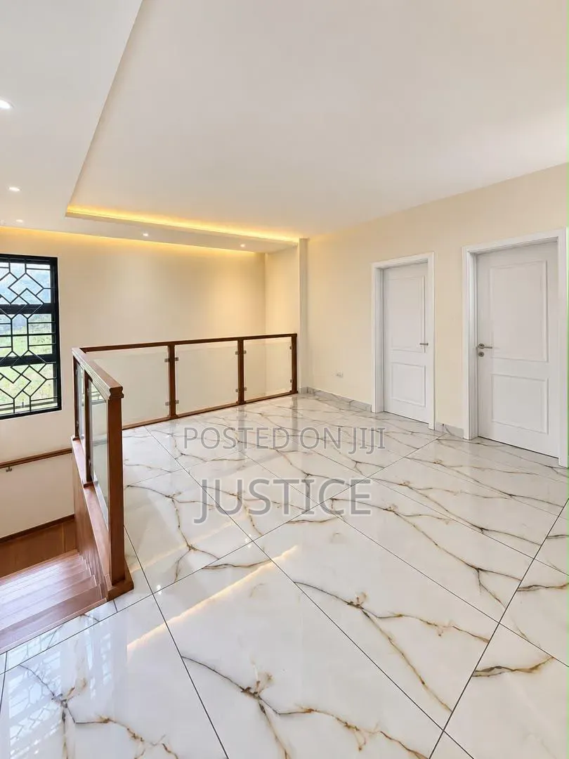 3bdrm Duplex in Ayi Mensah, Oyarifa Mall Area for rent