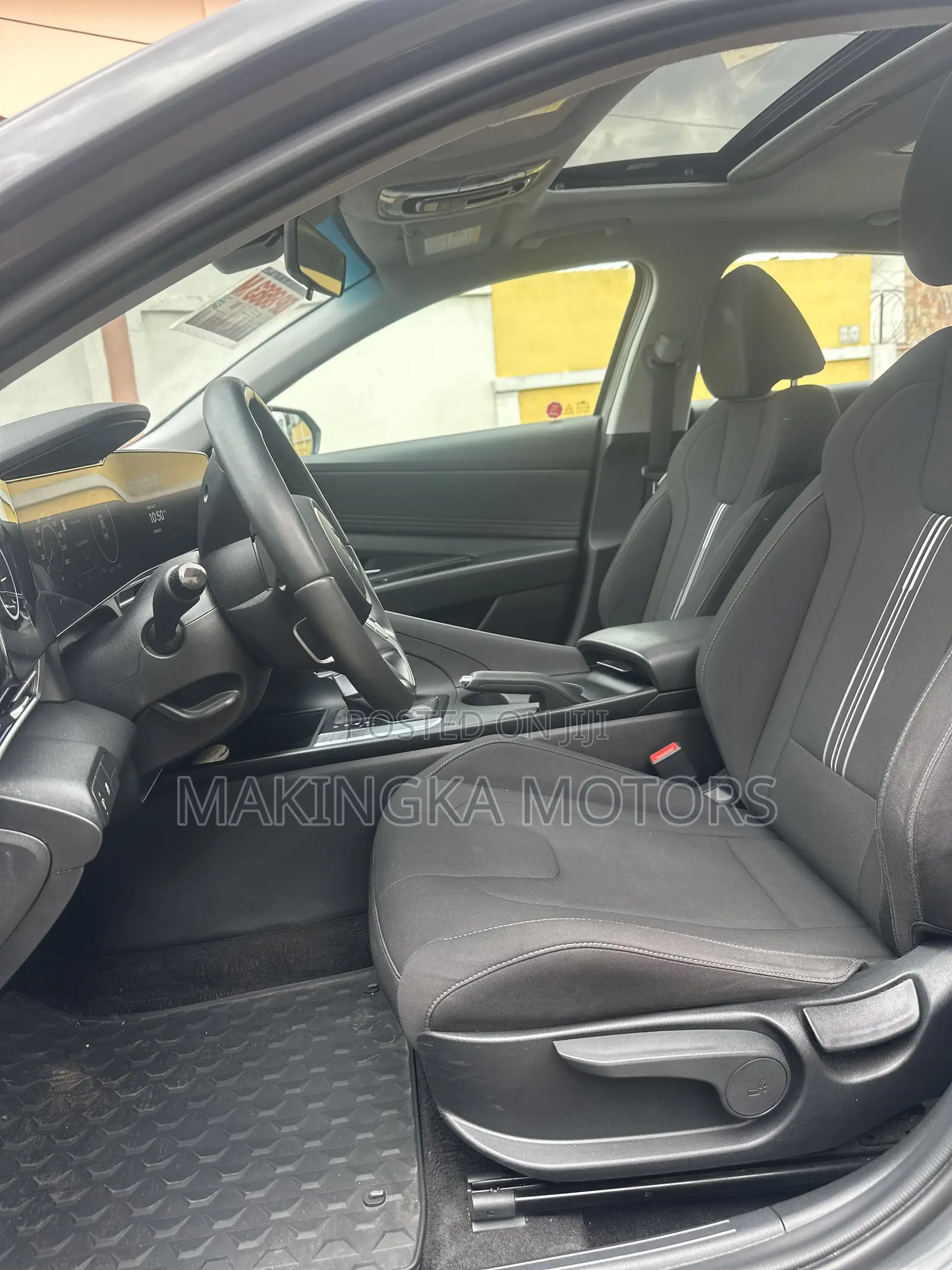 Hyundai Elantra Limited 2024 Gray