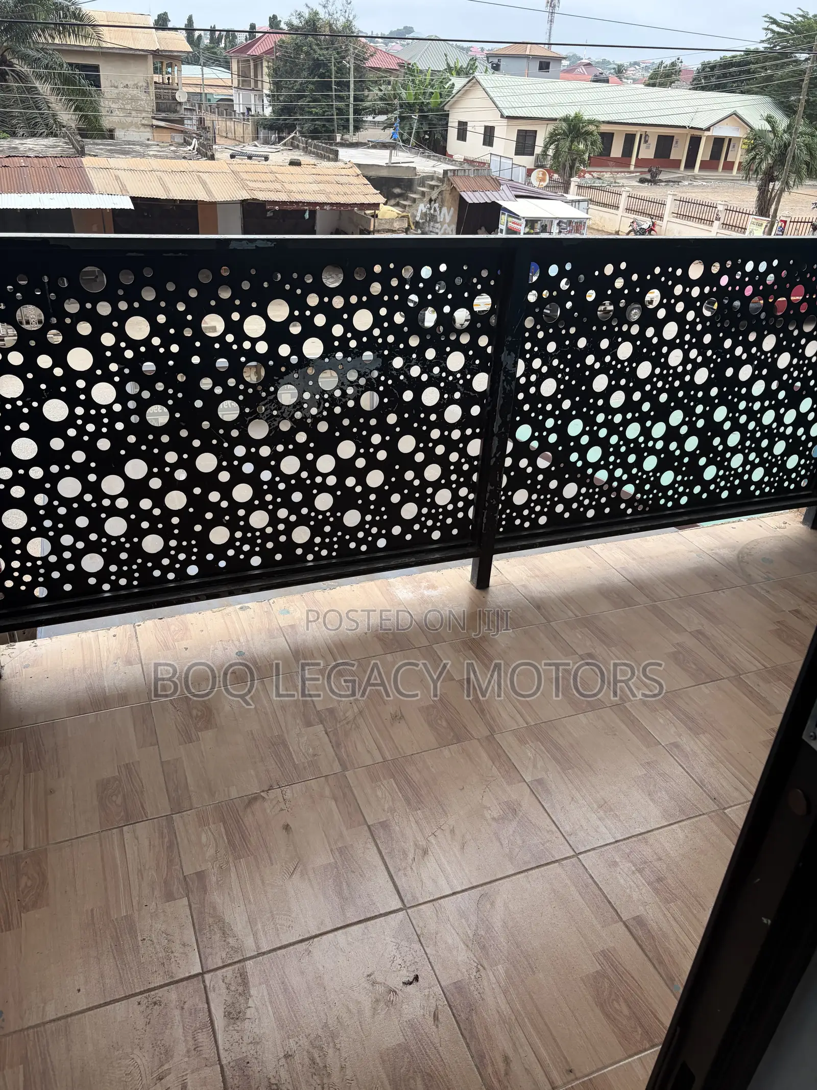 2bdrm Block of Flats in Polyclinic for rent