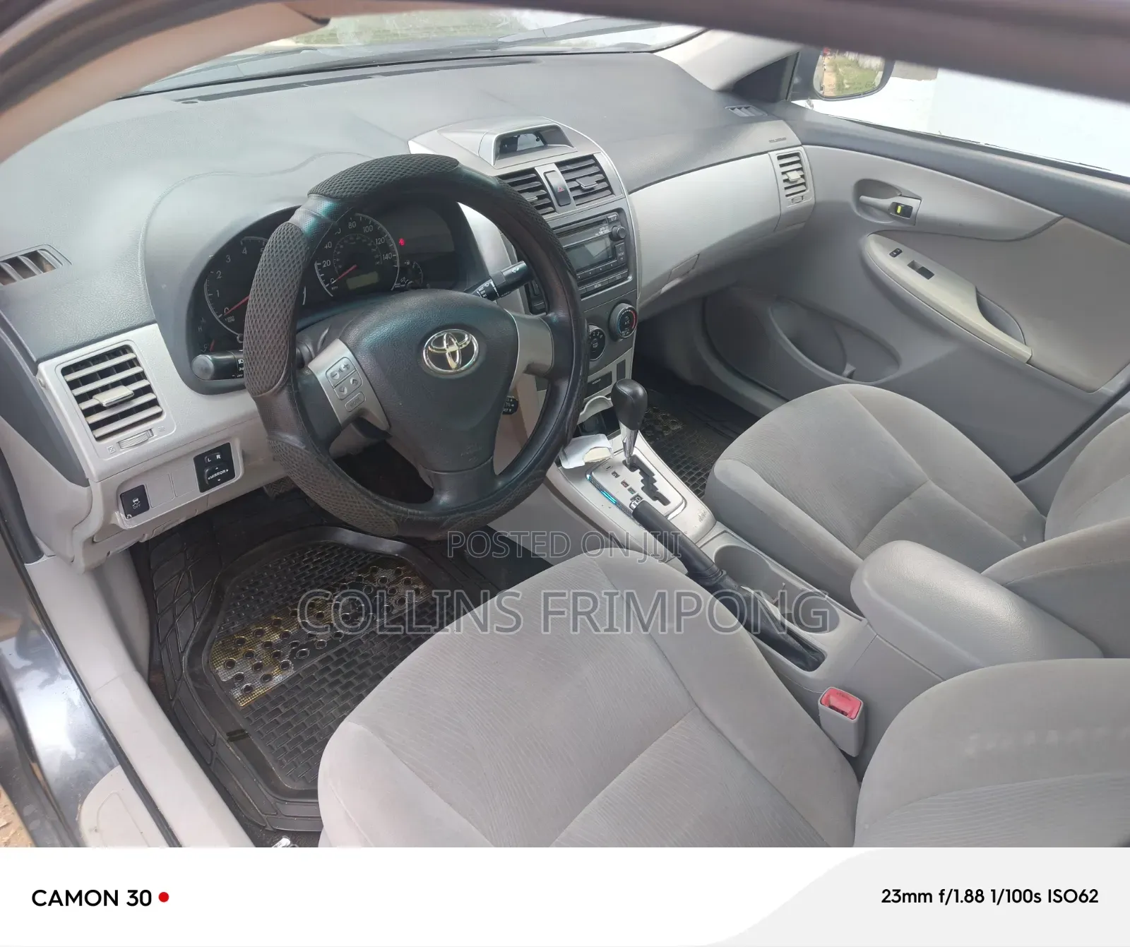 Toyota Corolla 2012 Gray
