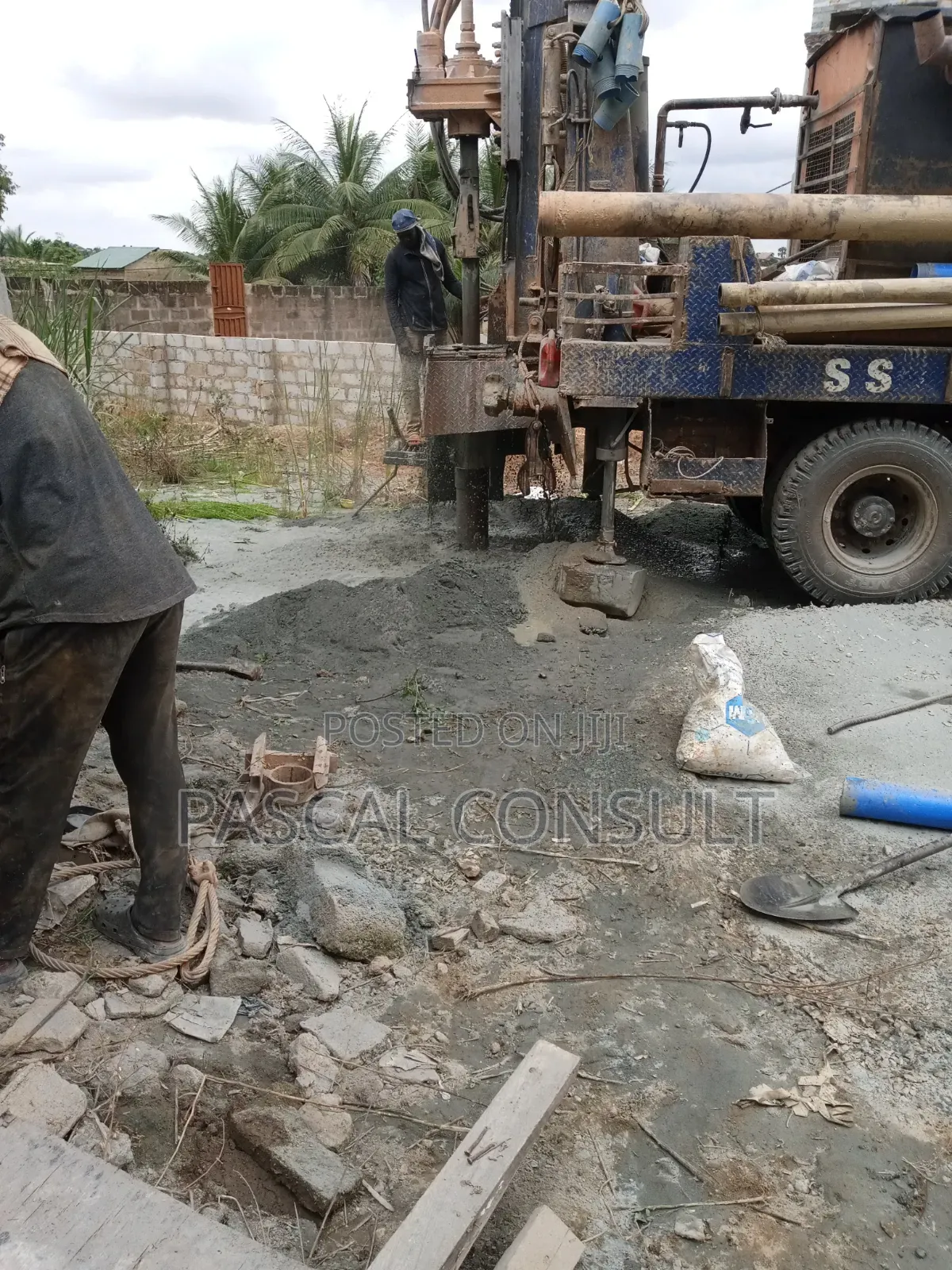 Sowutuom, Omanjor Borehole Drilling