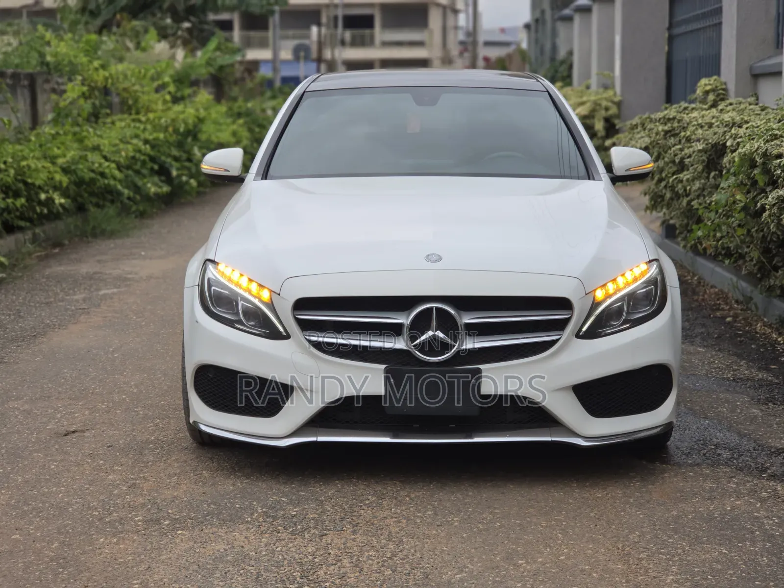 Mercedes-Benz C300 Luxury 4dr RWD Sedan (2.0L 4cyl 7A) 2015 White