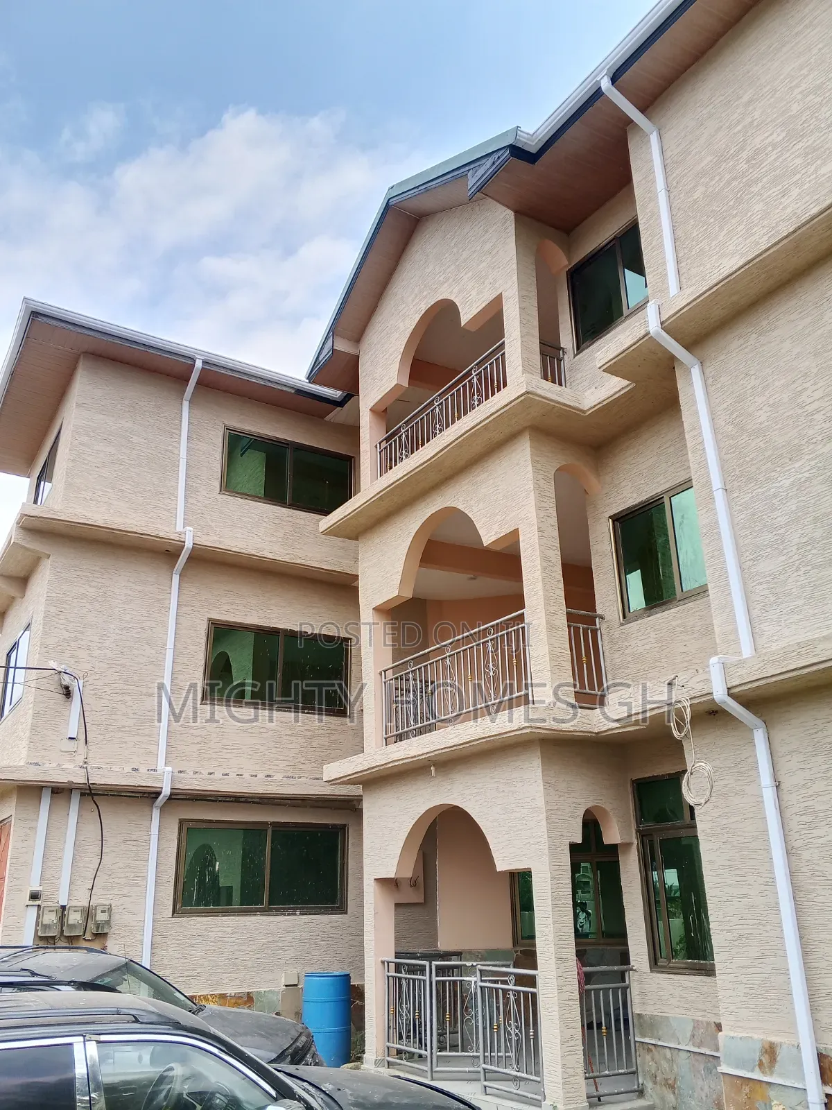 4bdrm Apartment in Mighty Homes, Kasoa for rent