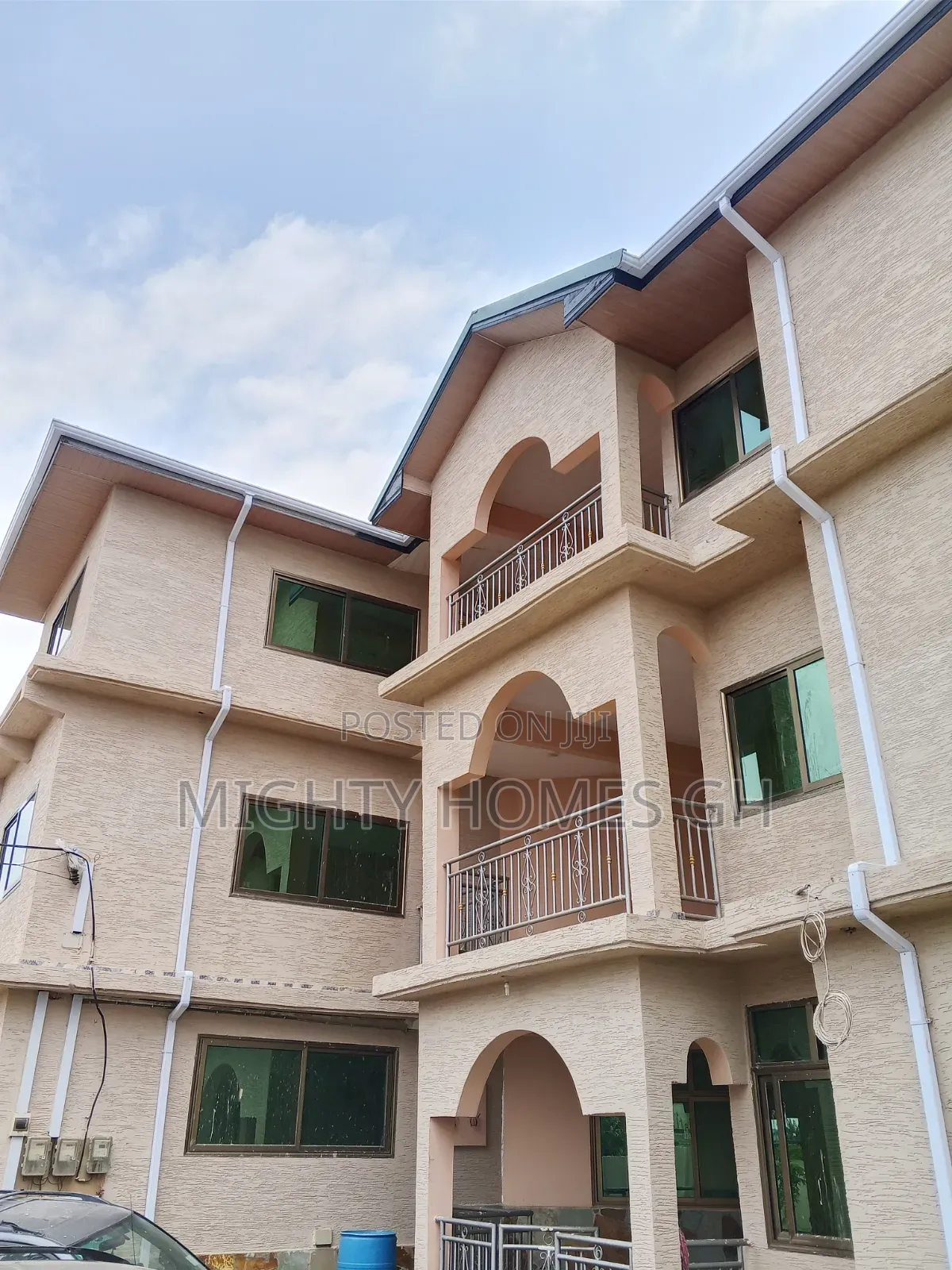 4bdrm Apartment in Mighty Homes, Kasoa for rent