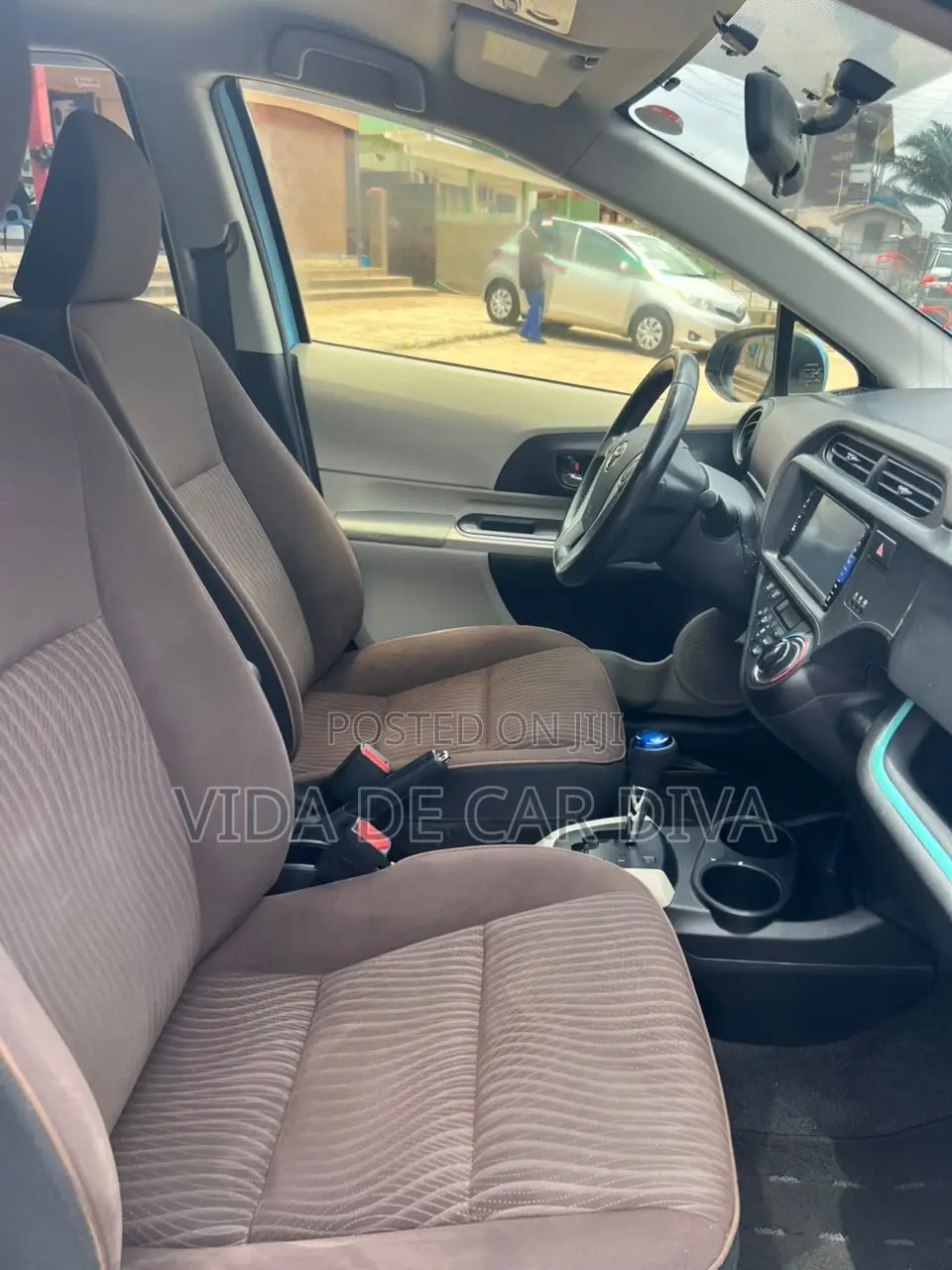 Toyota Aqua 2013 Blue