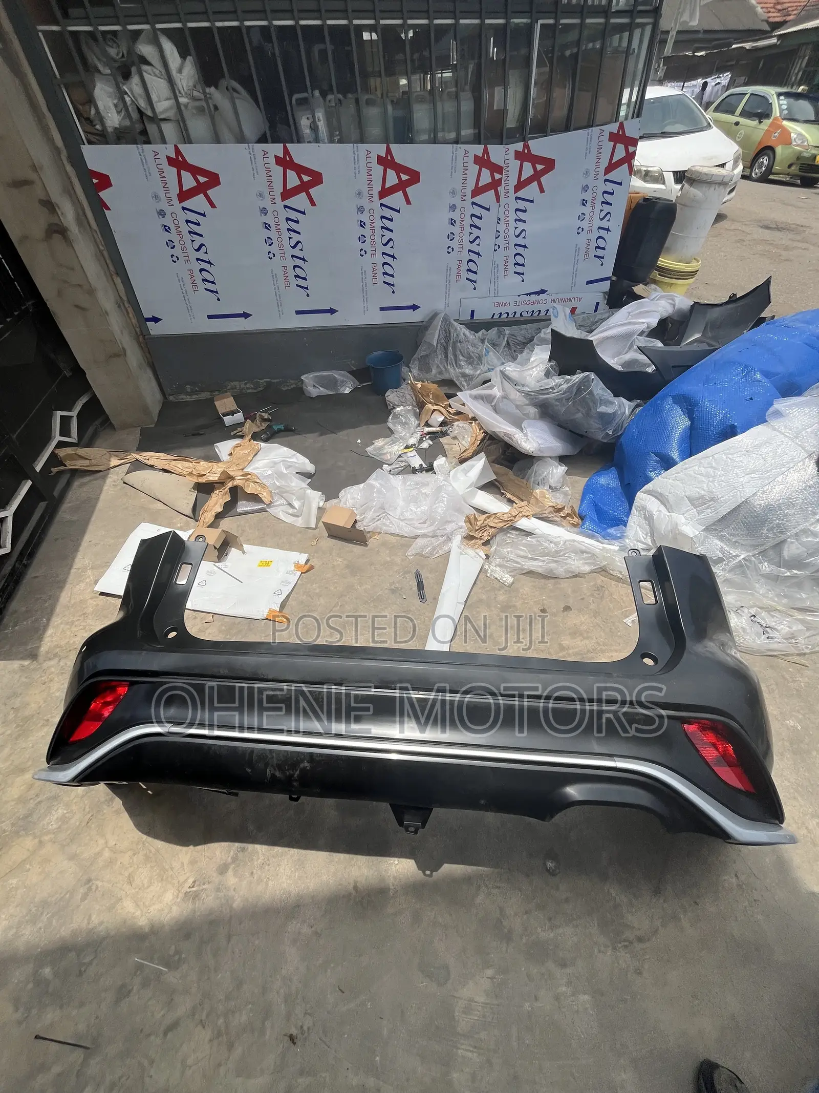 Toyota Highlander 2021-2022 Complete Back Bumper Available
