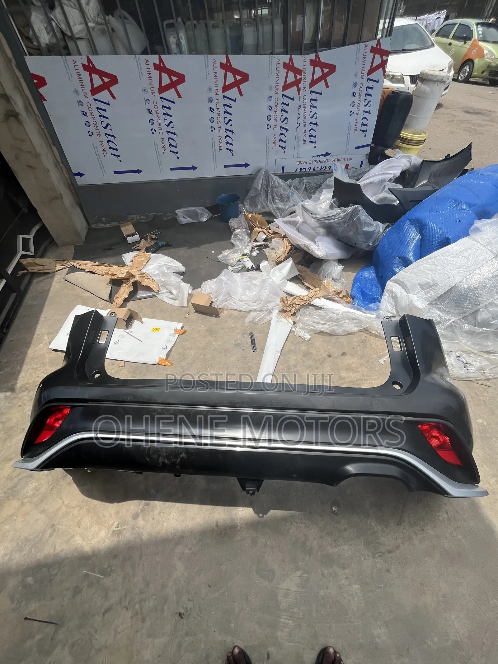 Toyota Highlander 2021-2022 Complete Back Bumper Available