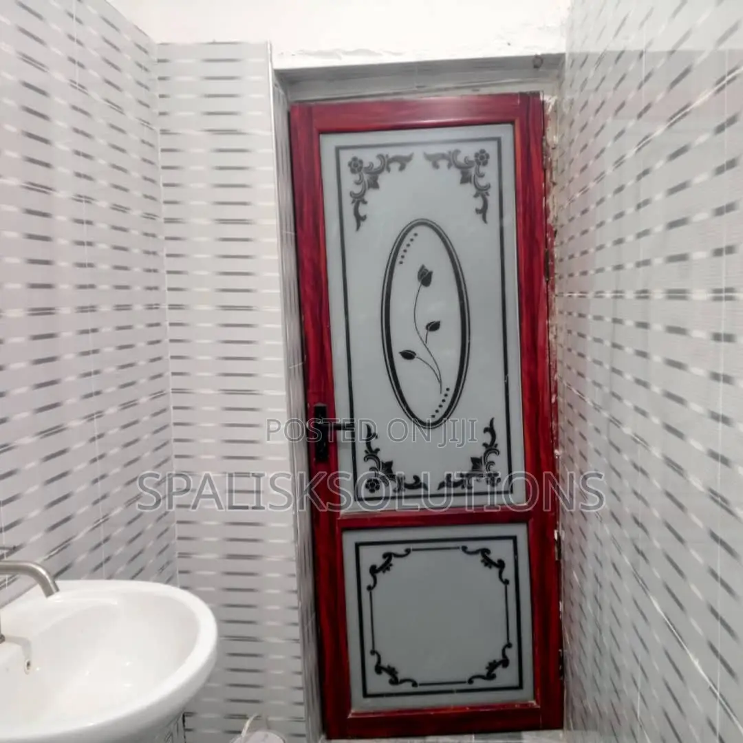 7bdrm House in Amasaman for sale